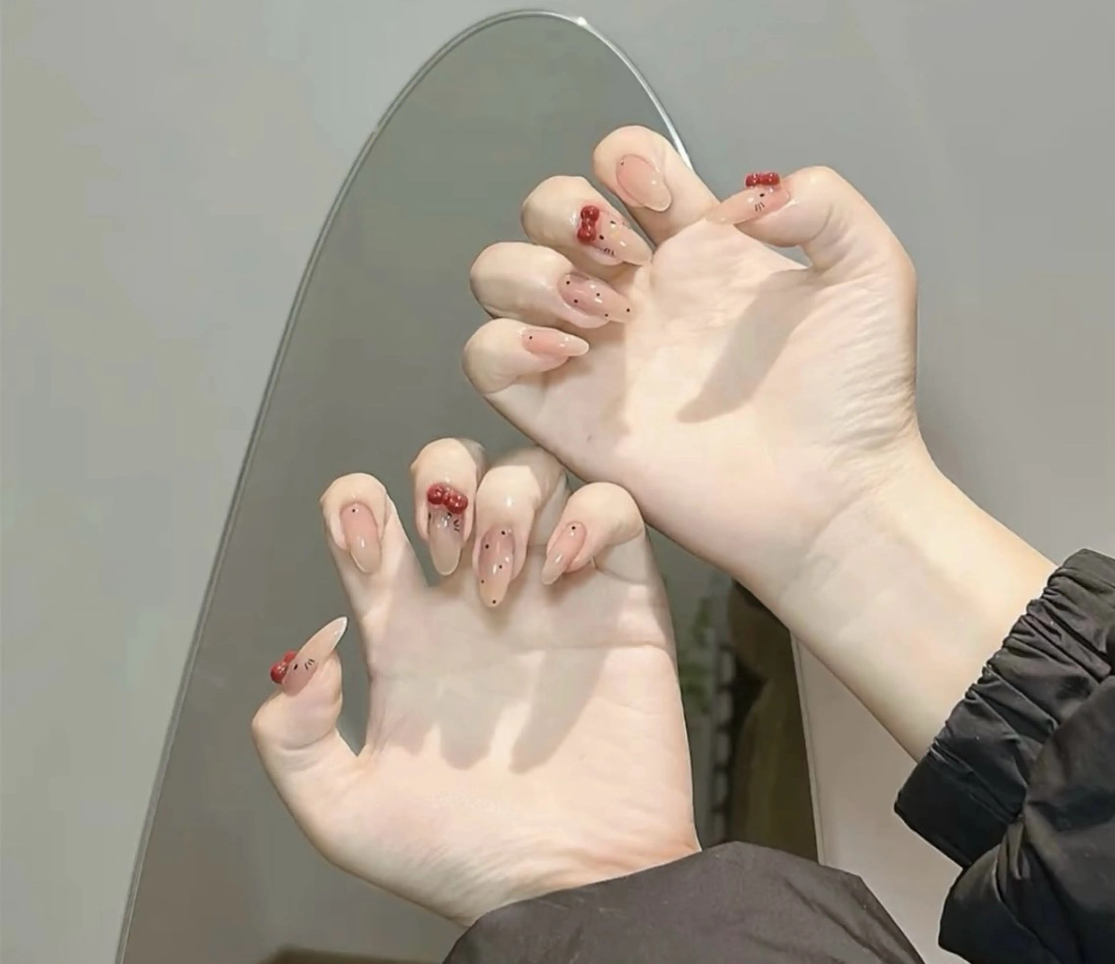 ネイル チークネイル 長さ出し フラワーネイル フレンチネイル ガーリー SunNail池袋駅 ワンホンネイルのネイルデザイン