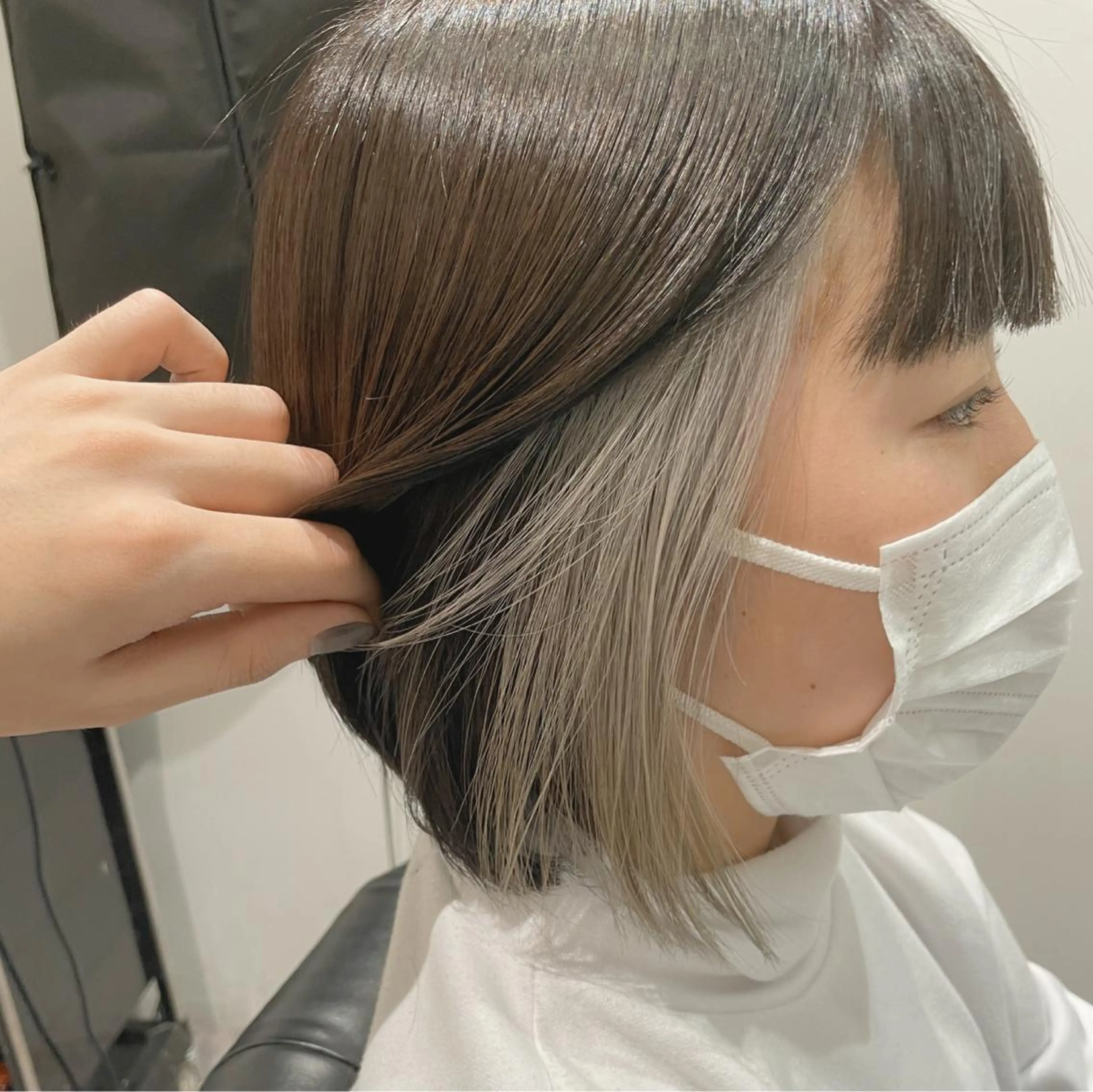 ショート カラー アッシュ バレイヤージュ ベージュカラー 黒髪 ブリーチ ikuma/ ミルクティーのヘアスタイル