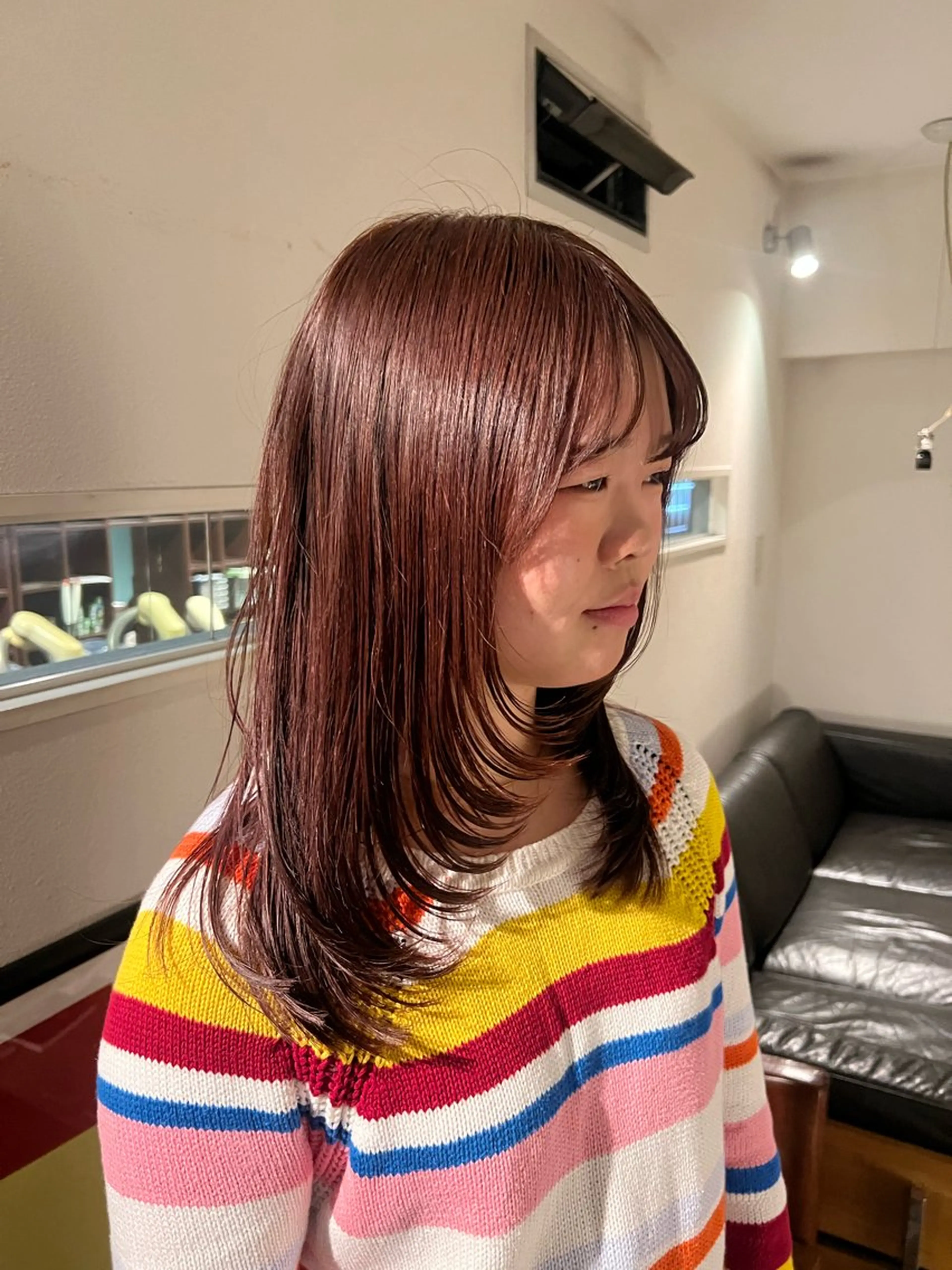 ミディアム 坂本 鈴のヘアスタイル