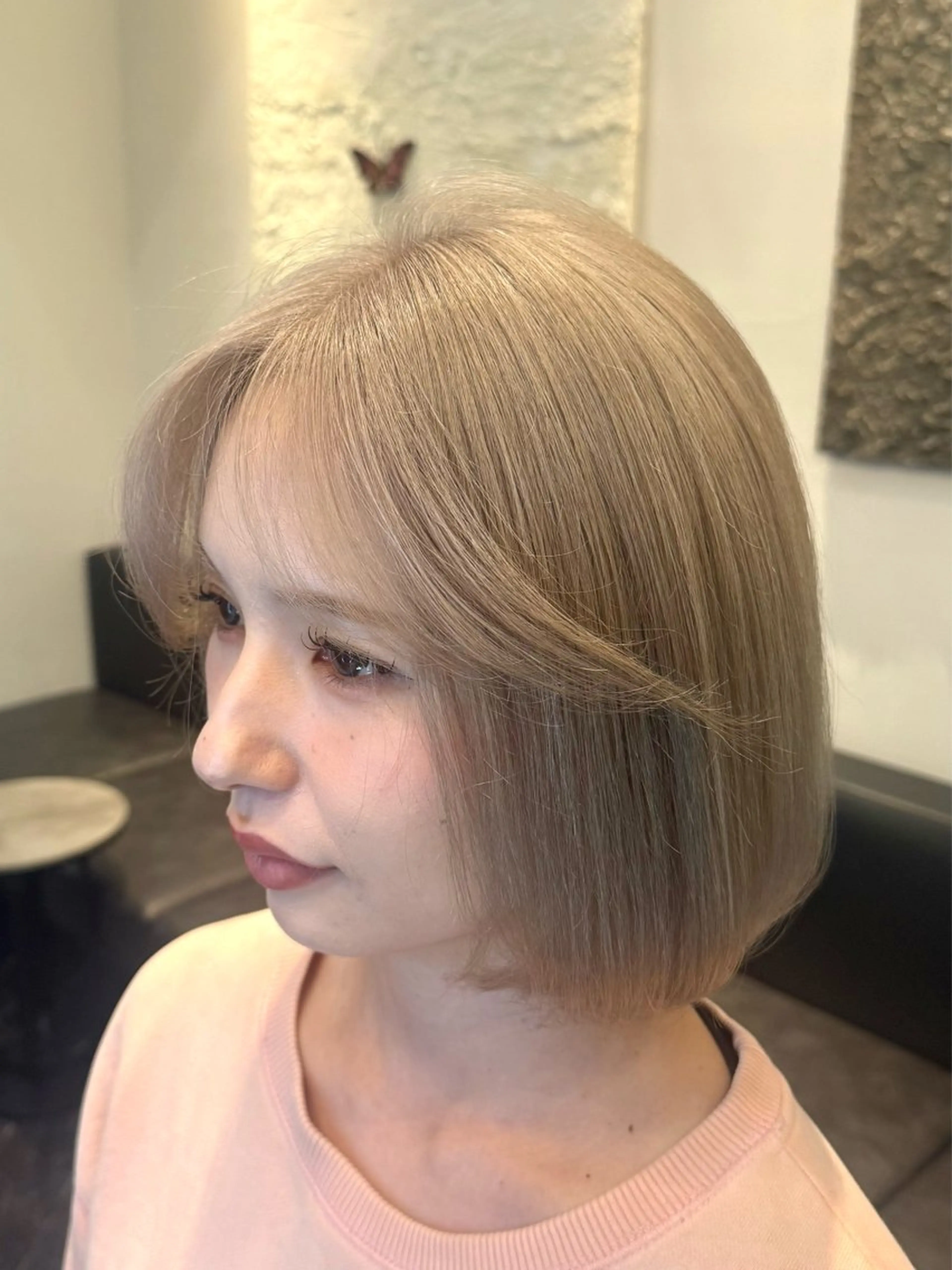 ショート にこ🐻‍❄️🫧 透明感カラー🤍のヘアスタイル