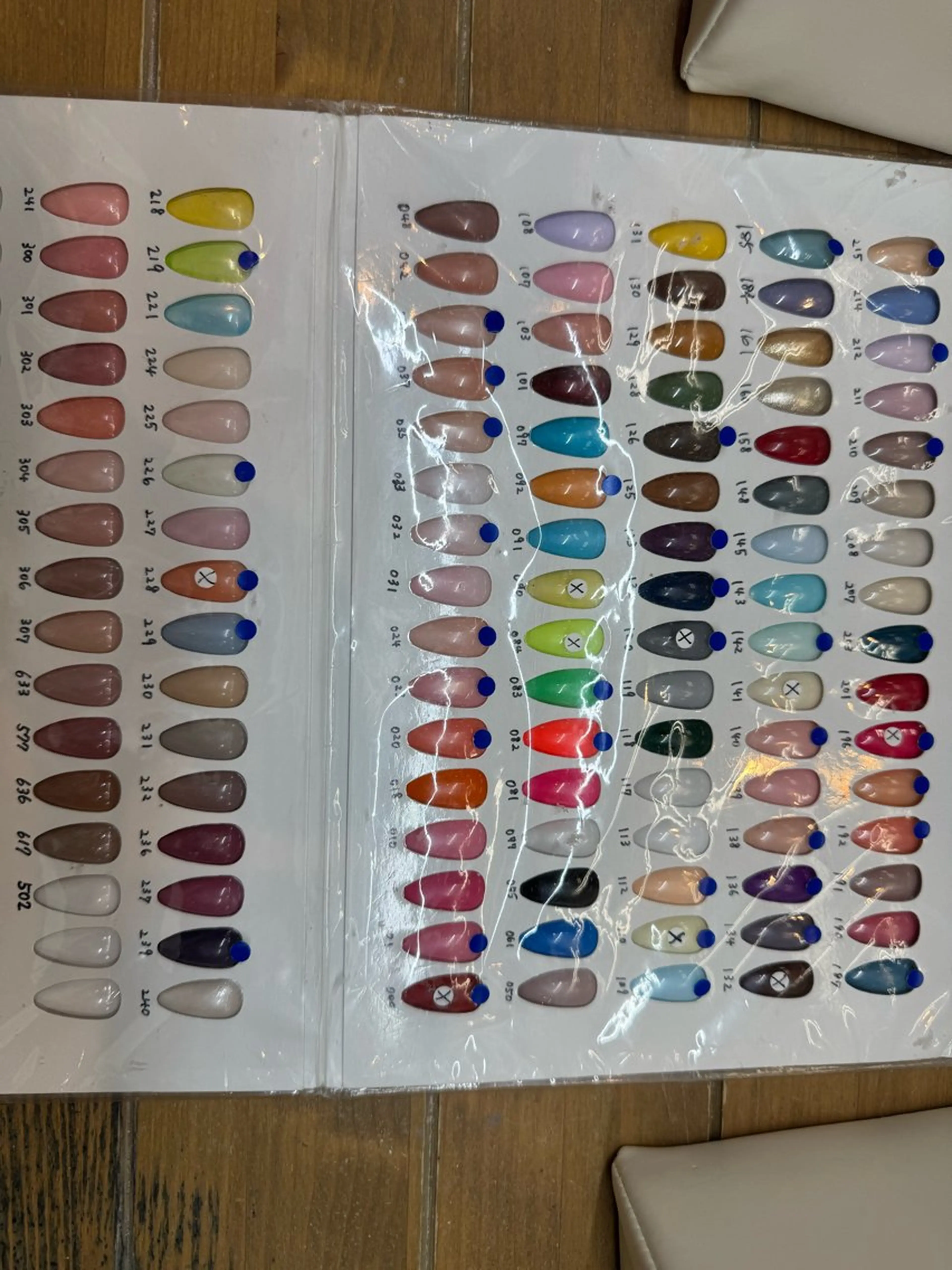 ネイル エーナイン大通本店所属・川村 優美花のネイルデザイン