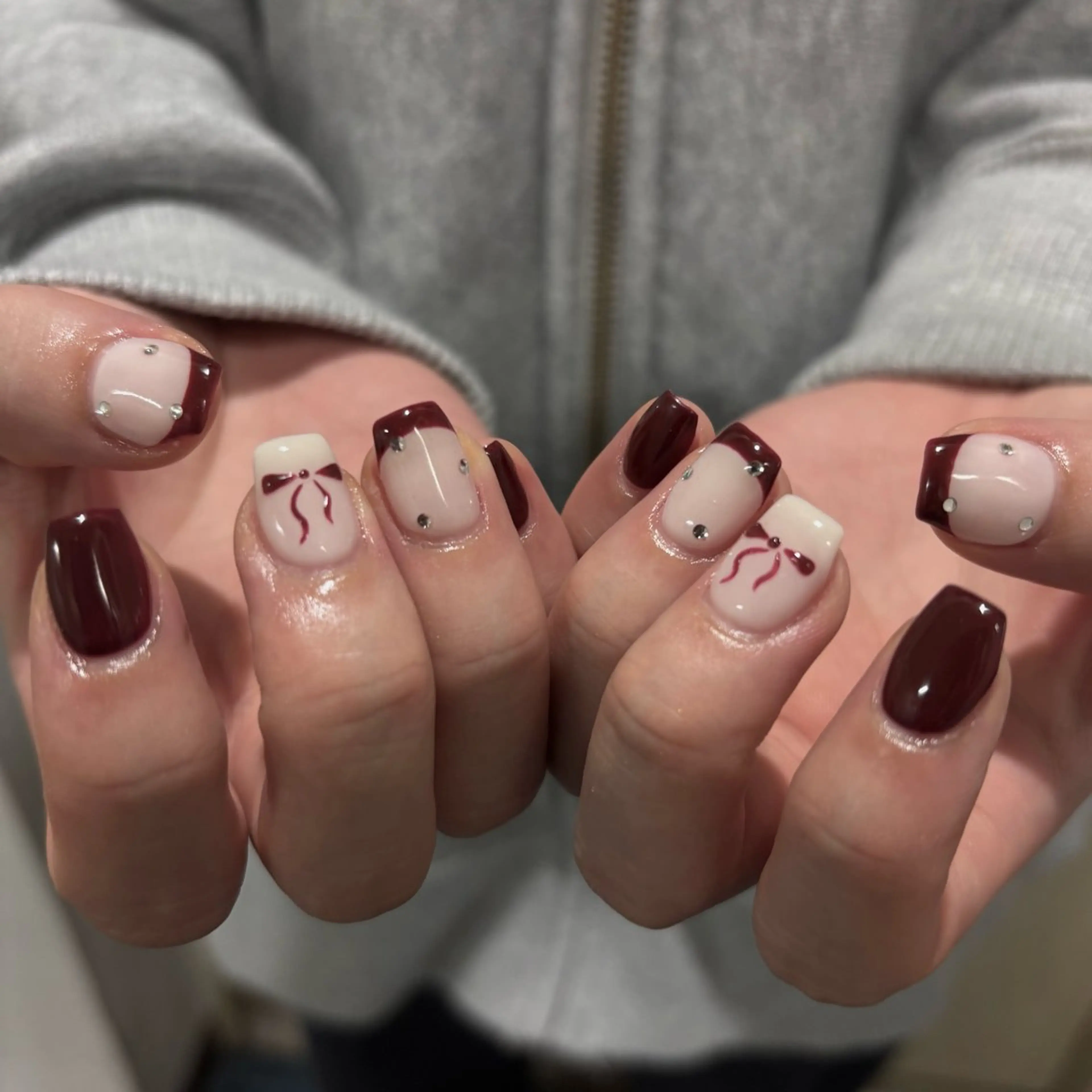 ショート ハンドネイル minuit RIO🪽のネイルデザイン