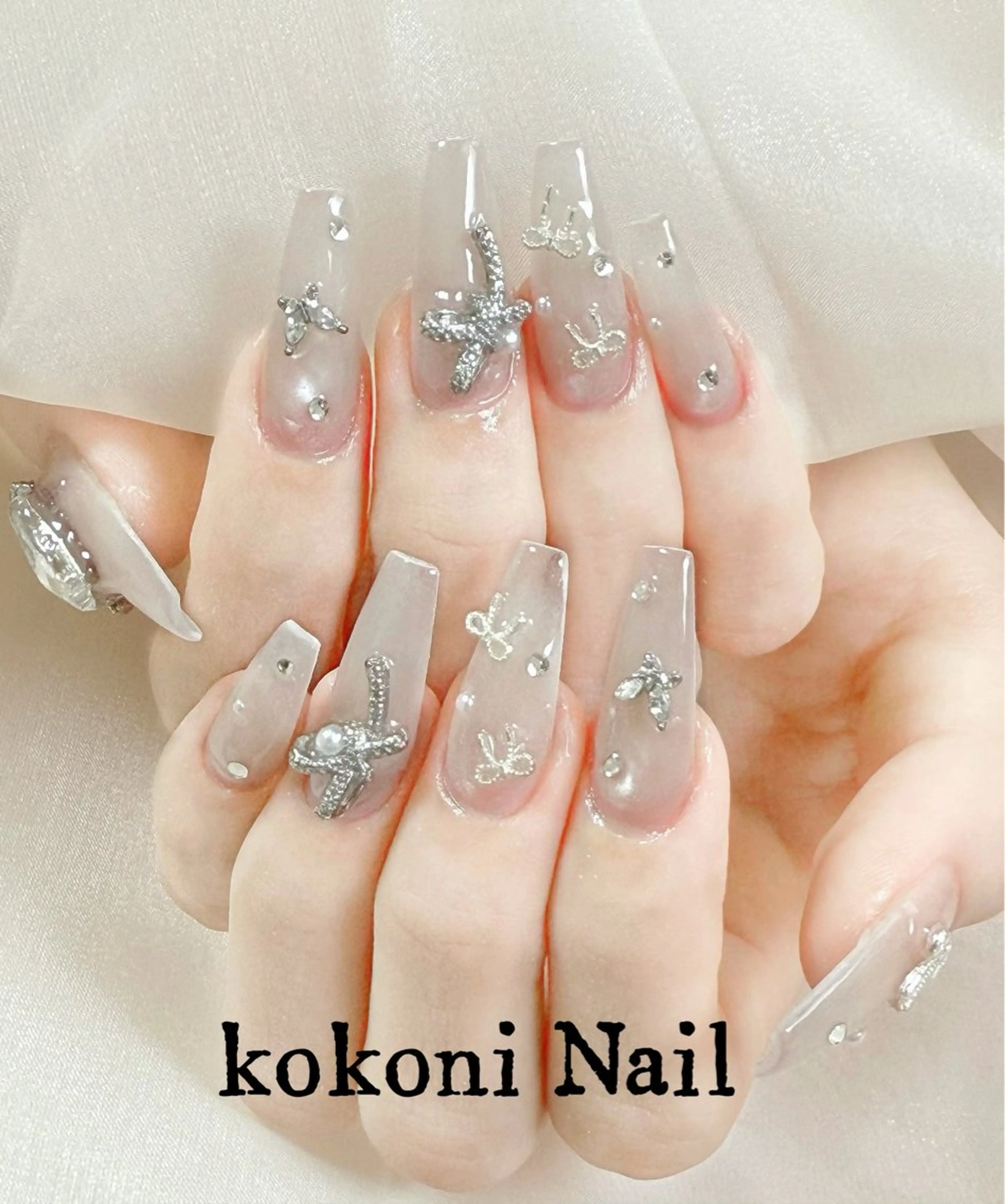 ネイル ハンドネイル ここに ネイルサロンのネイルデザイン