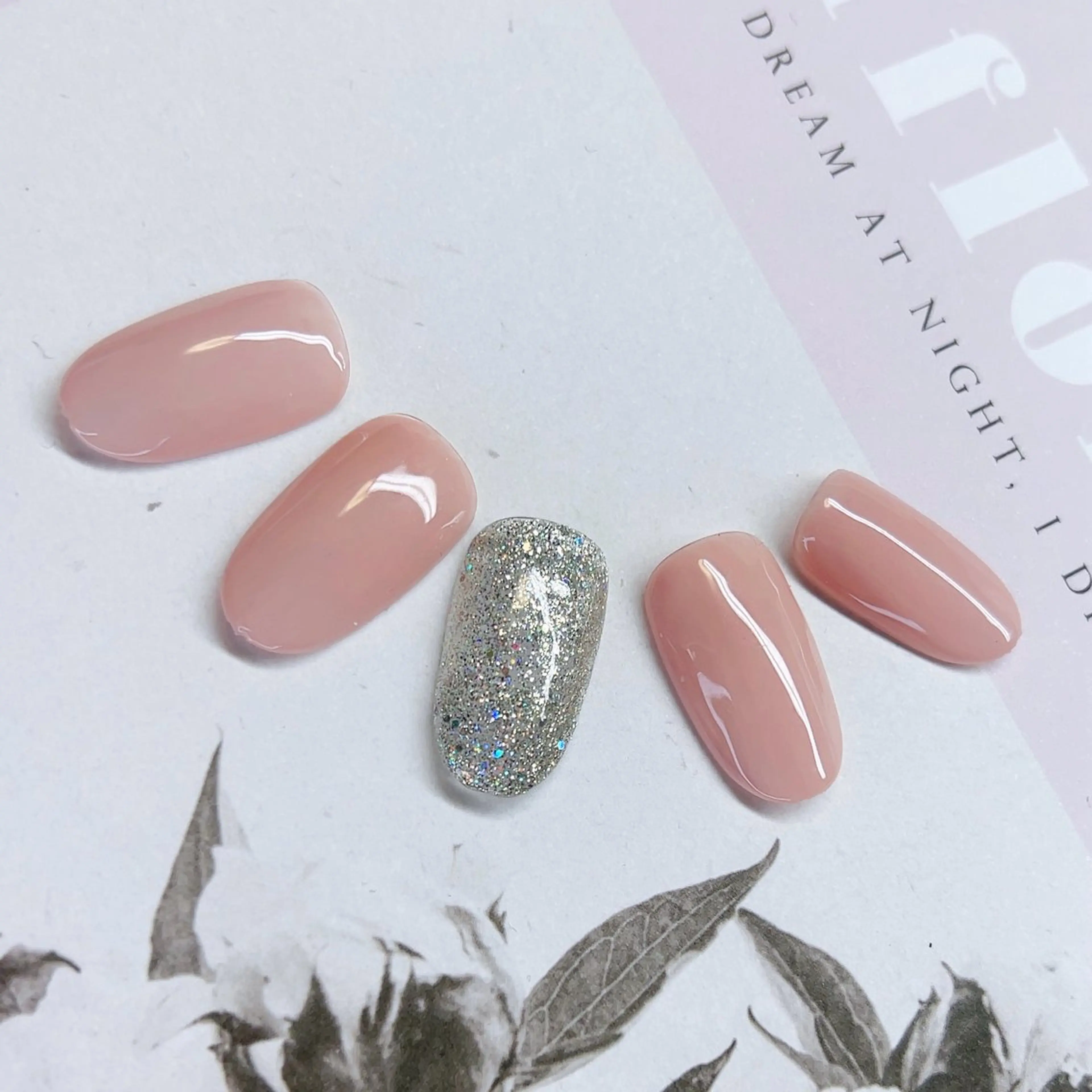 ネイル wee所属・ネイルサロン weeまいのネイルデザイン