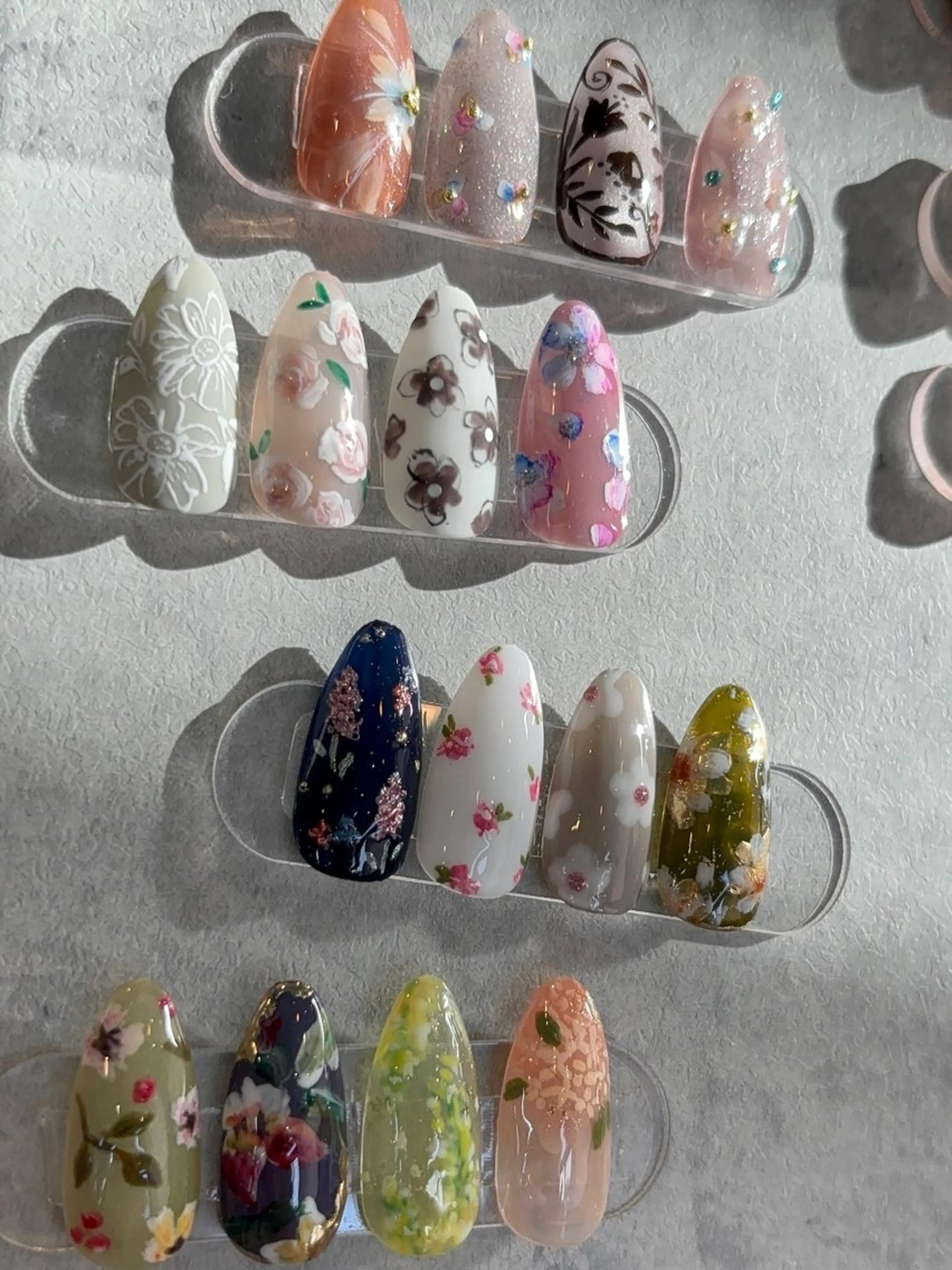 ネイル フラワーネイル Atelier  nail所属・Atelier 美葵のネイルデザイン