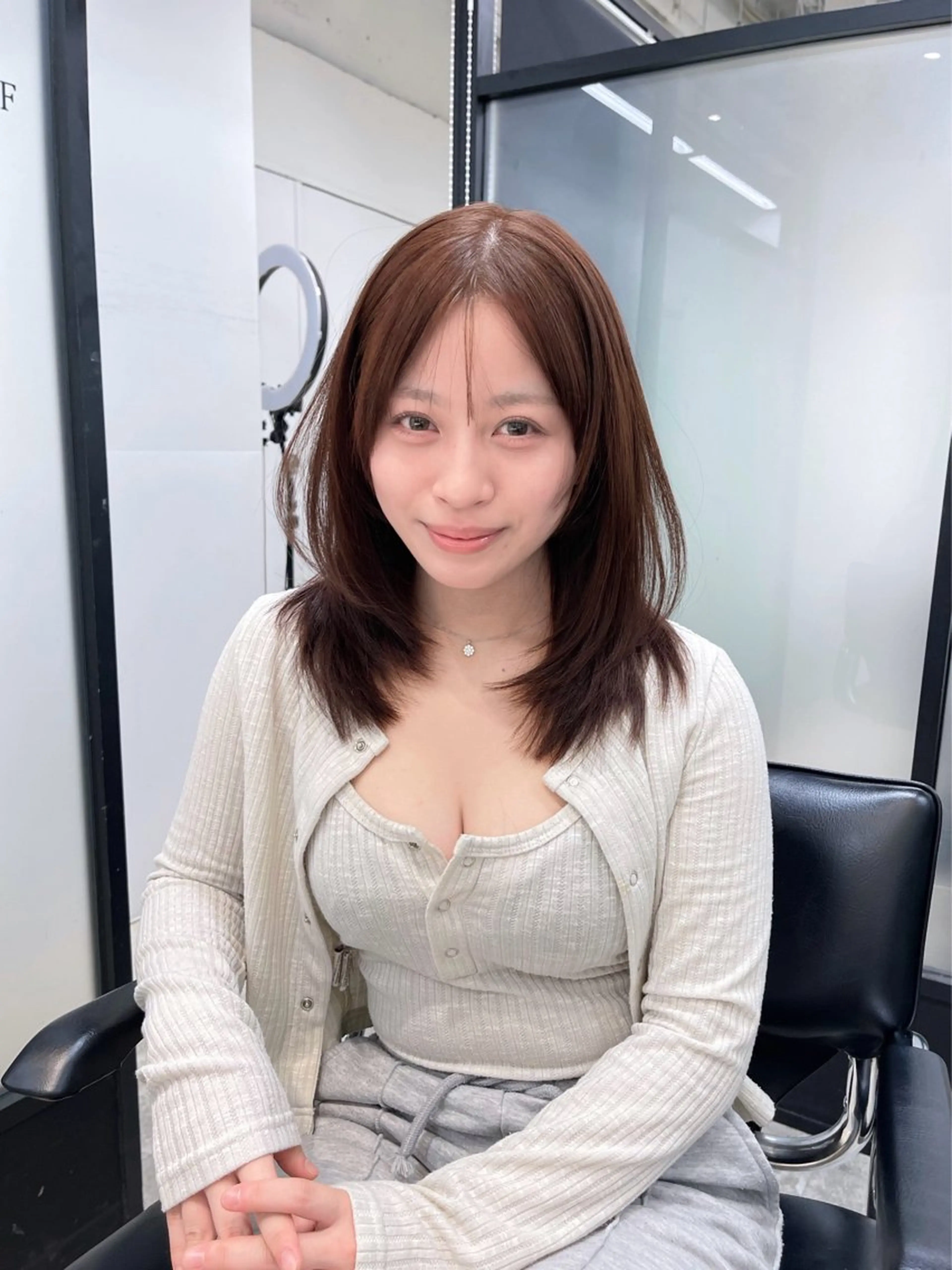 セミロング 髪質改善 トリートメント カット ヘアカラー トリートメント 韓国レイヤーカット 髪質改善▫️水野有真のヘアスタイル