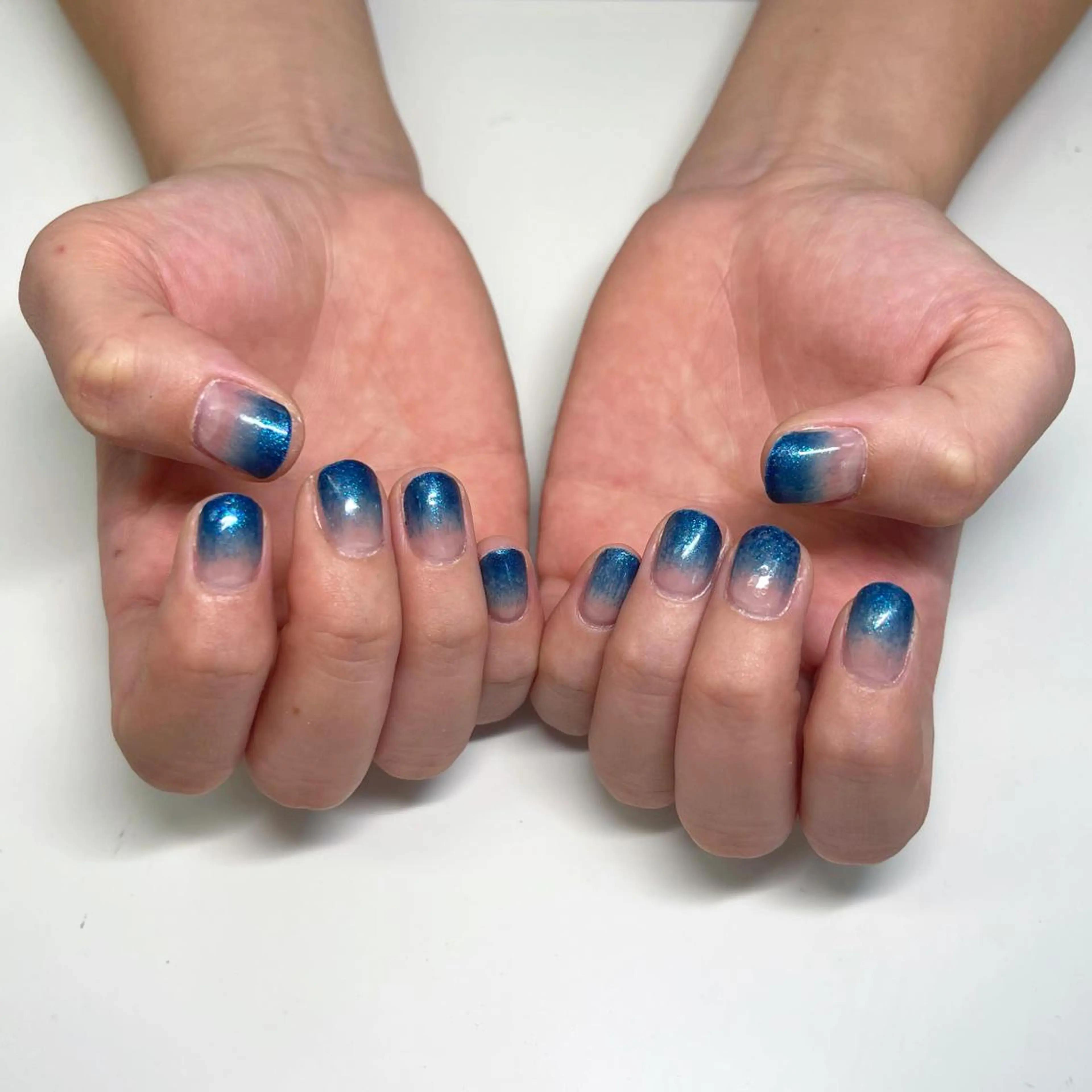 ネイル グラデーション ラメ(グリッター) ラメグラデーション 🫧ナオ🫧 /韓国 ヘア/ マンツーマンのヘアスタイル