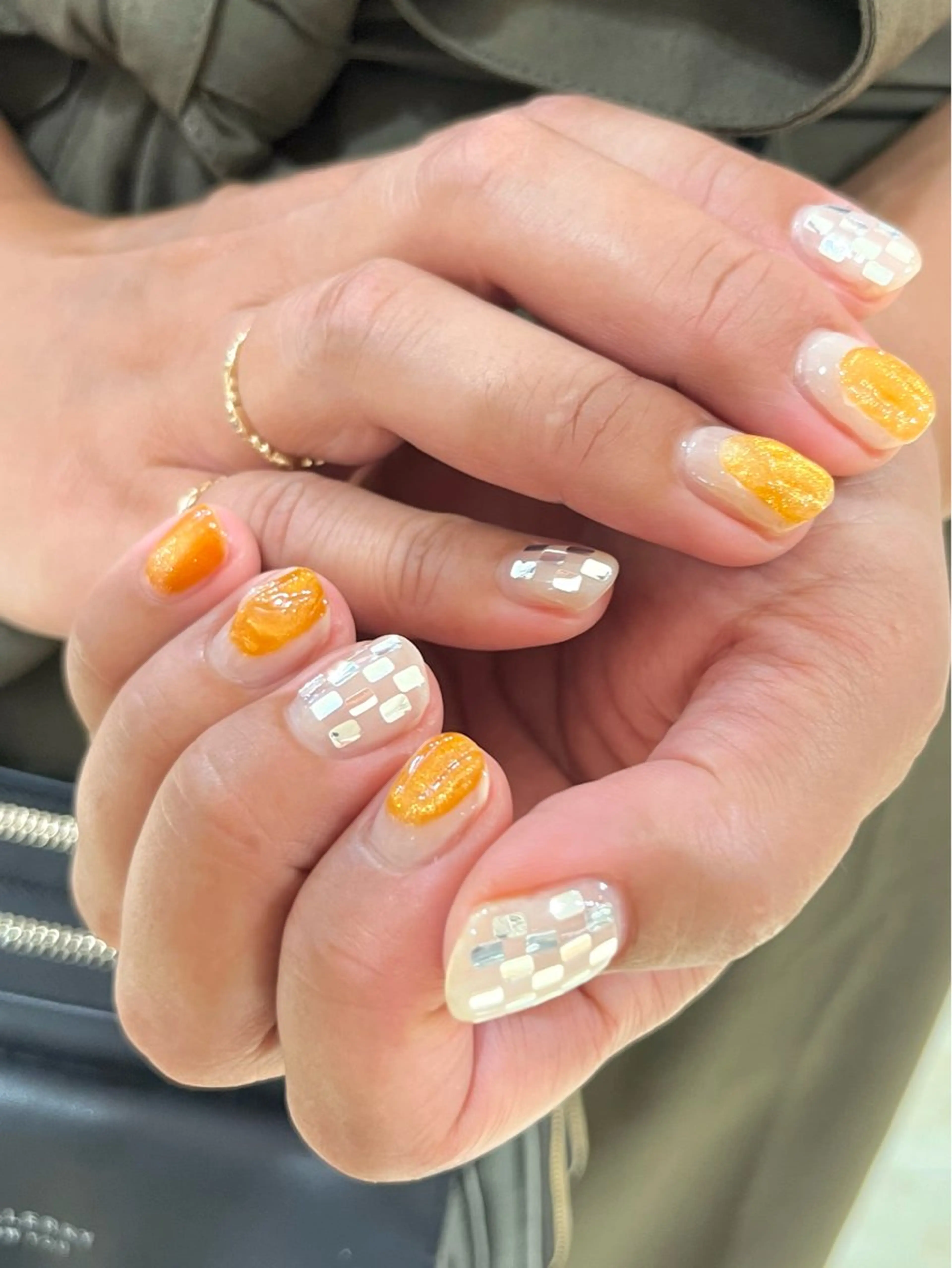 ネイル ぷっくりネイル シルバー ハンドネイル Hum nail  roomのネイルデザイン