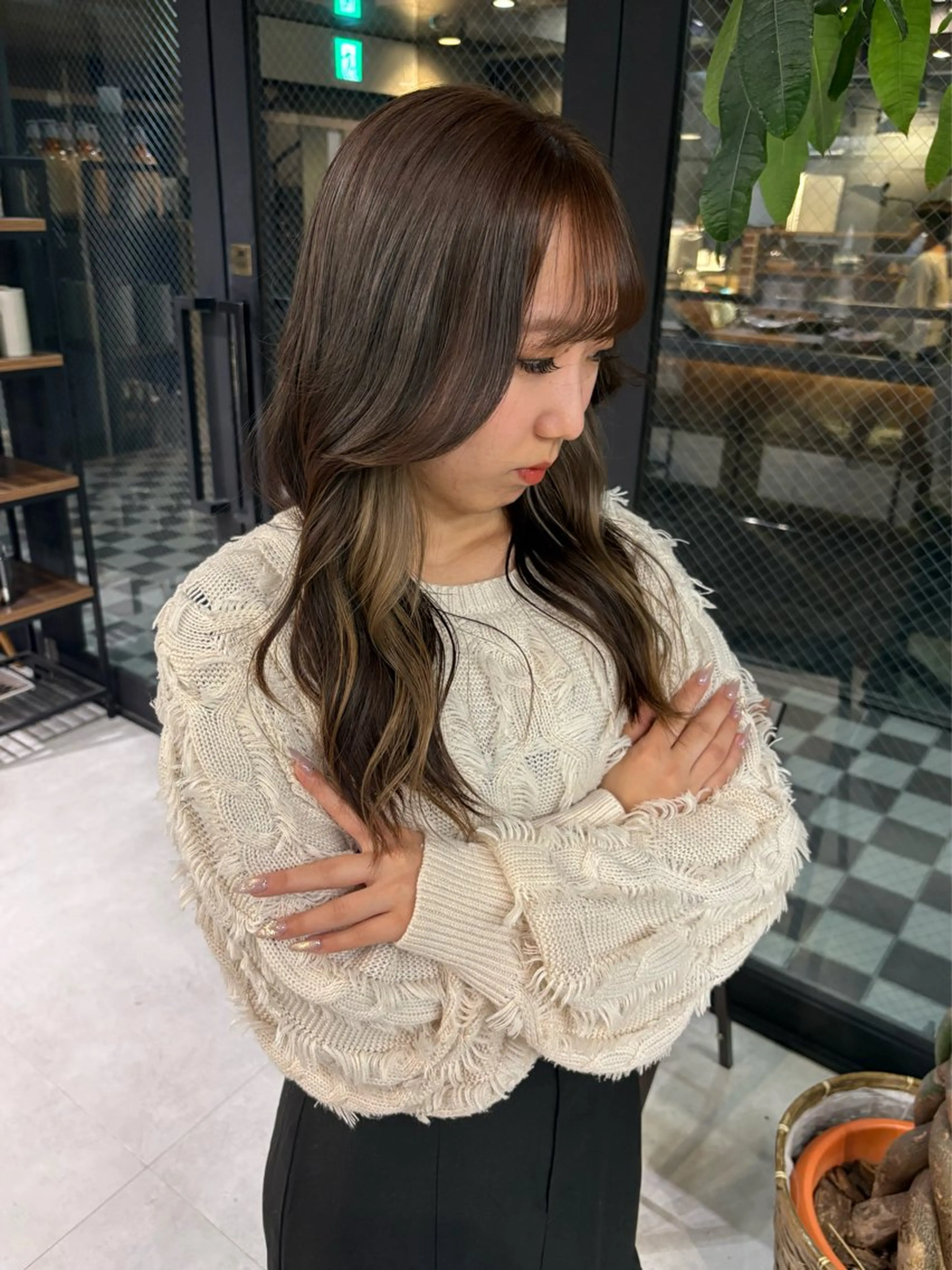 ロング カラー イヤリングカラー ♡ハイライトカラー shinri♡のヘアスタイル