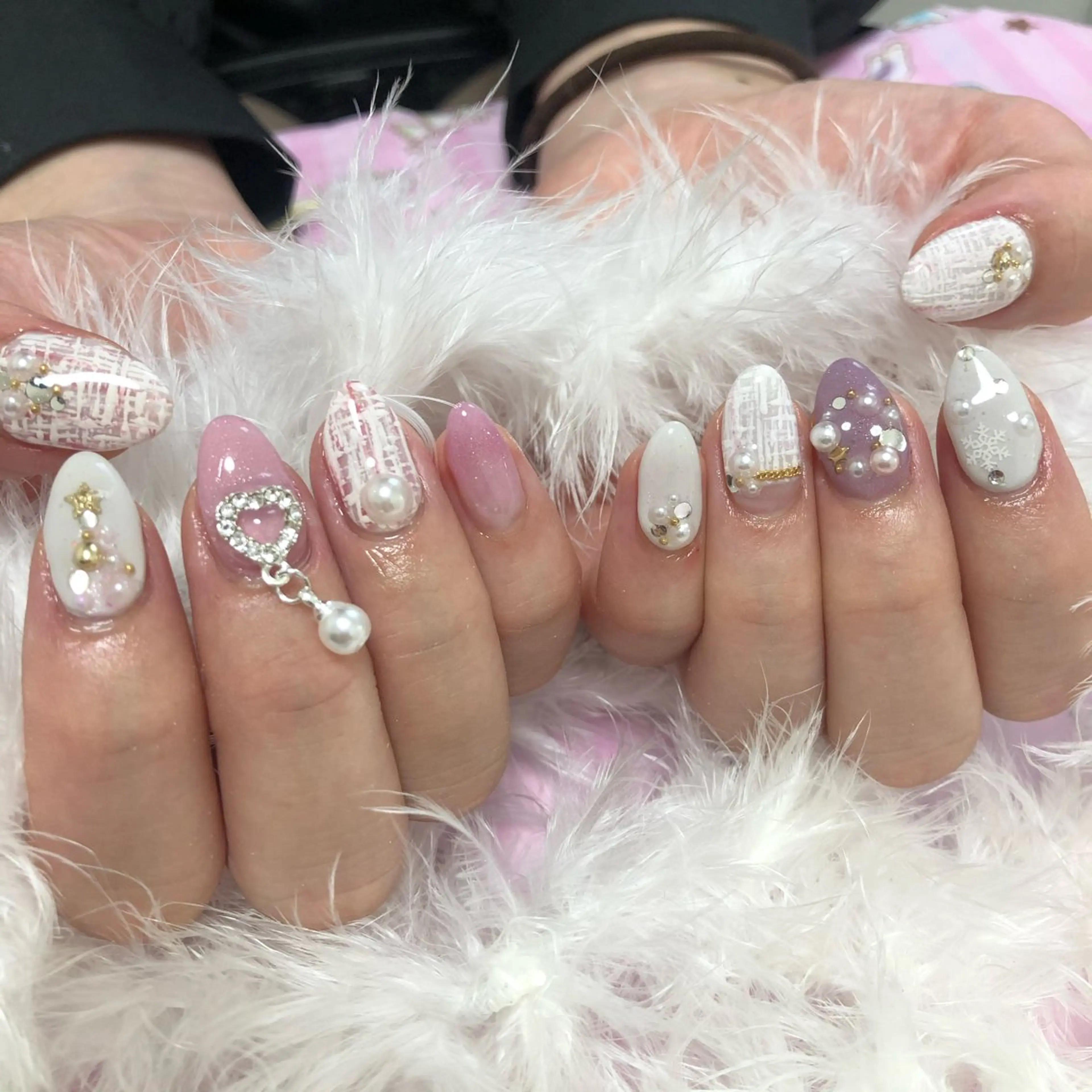 ネイル グラデーション 冬ネイル クリスマス ハンドネイル Naru Kelinailのネイルデザイン