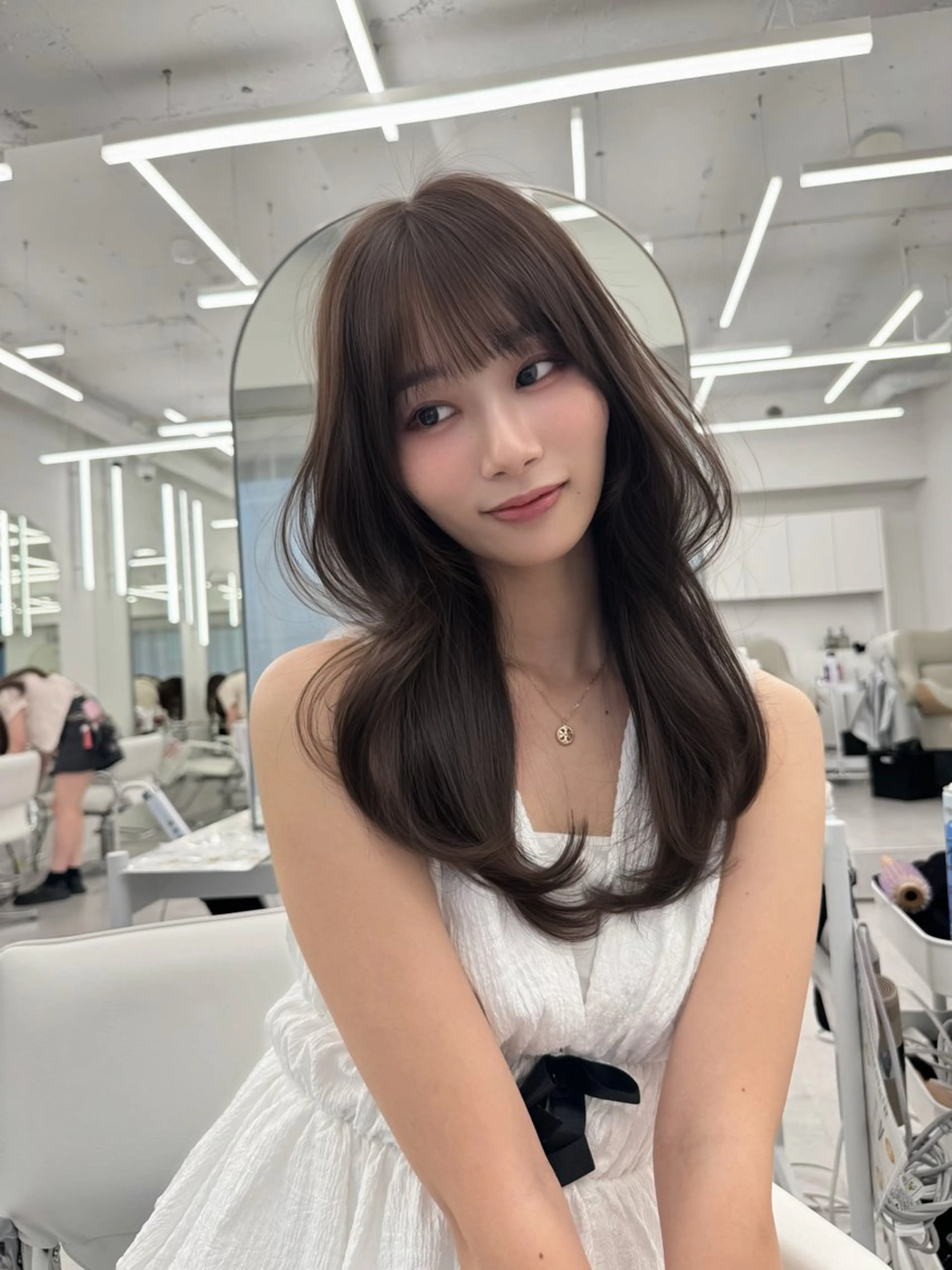 ロング カラー カット トリートメント 顔まわりの神様✨ 透明感カラー藤嶋秀幸のヘアスタイル