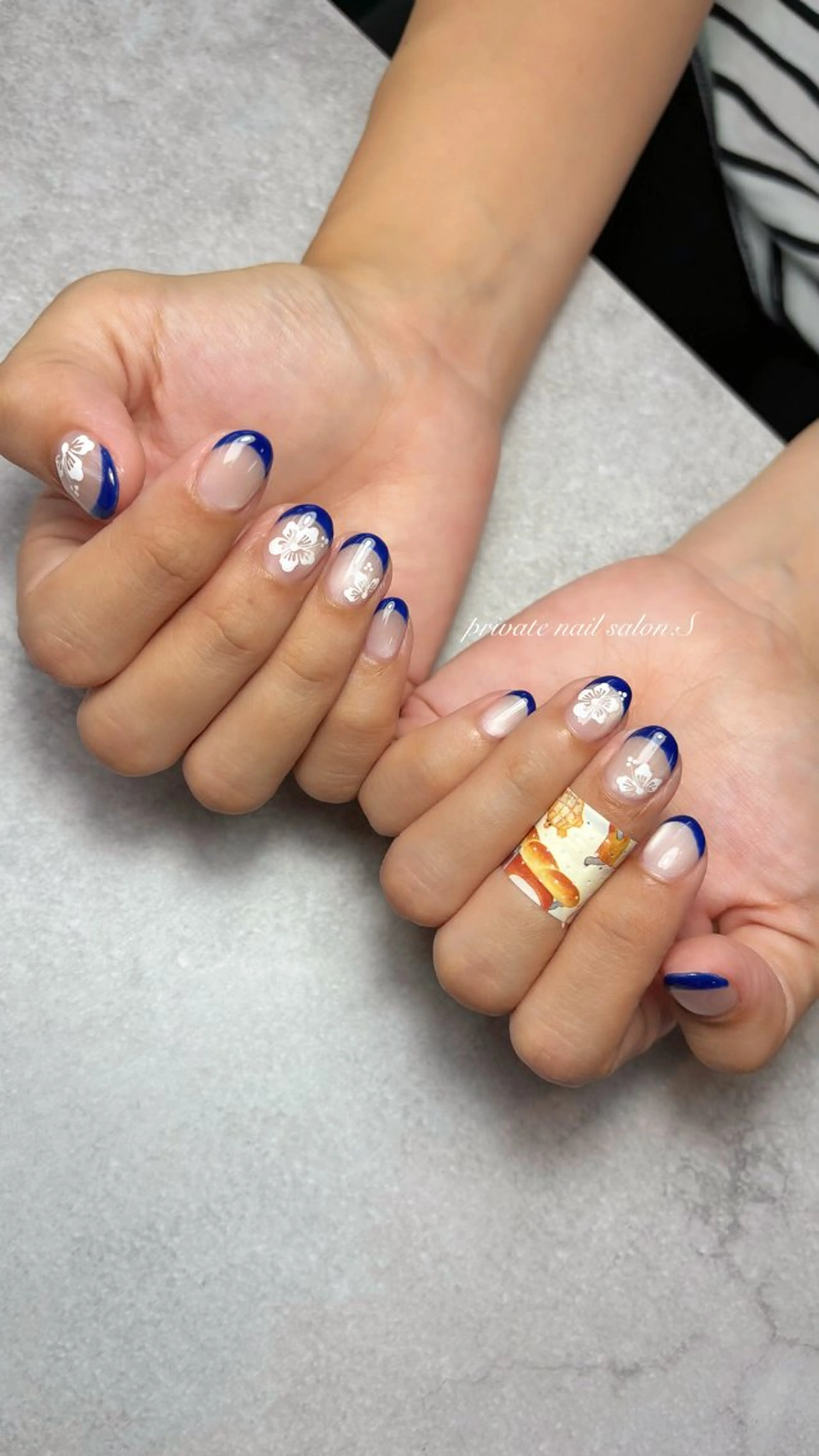 ネイル フレンチネイル ハンドネイル 関山 志乃のネイルデザイン