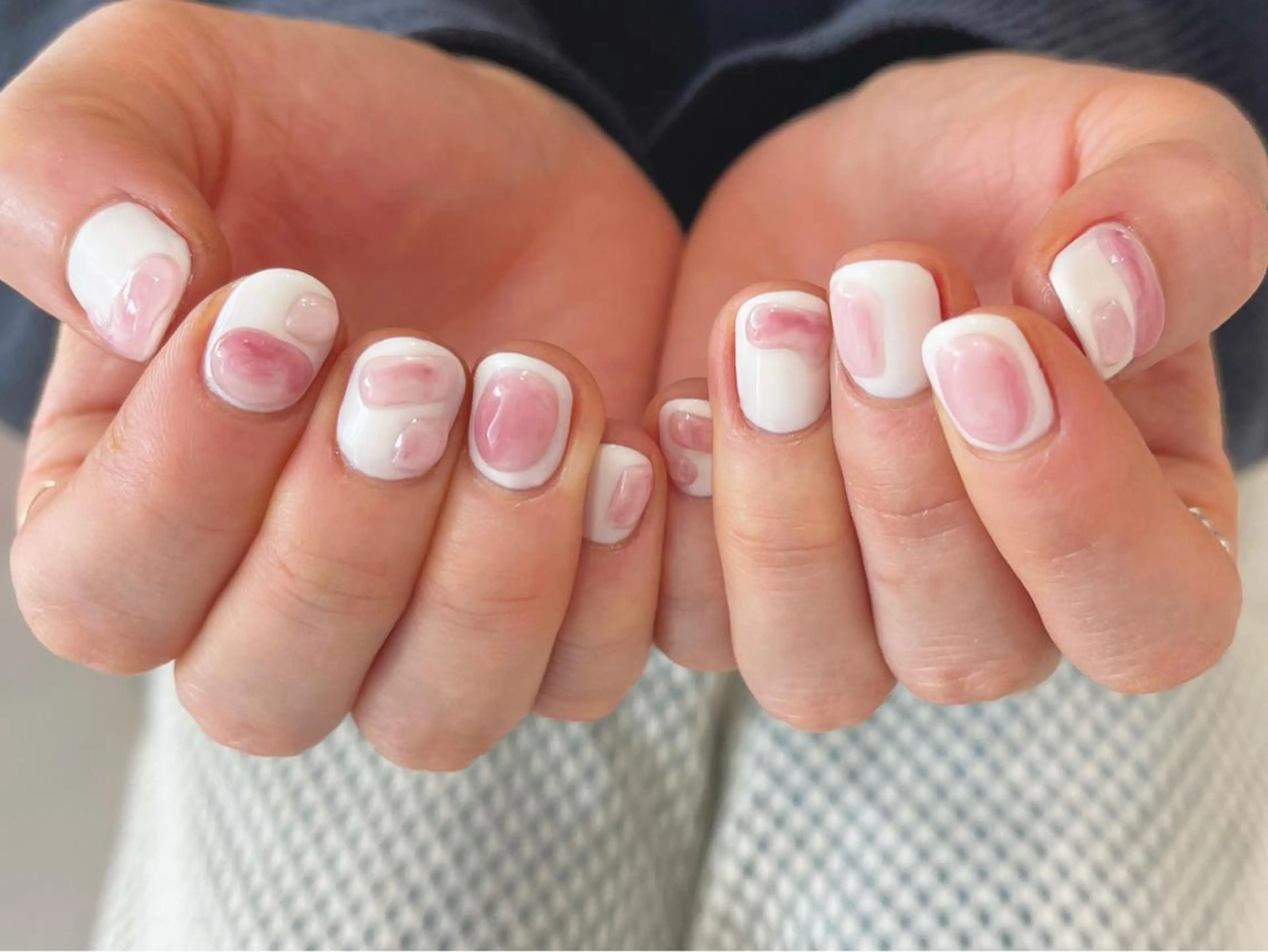 ネイル ハンドネイル ハンドケア esby Loely MIZUKIのネイルデザイン