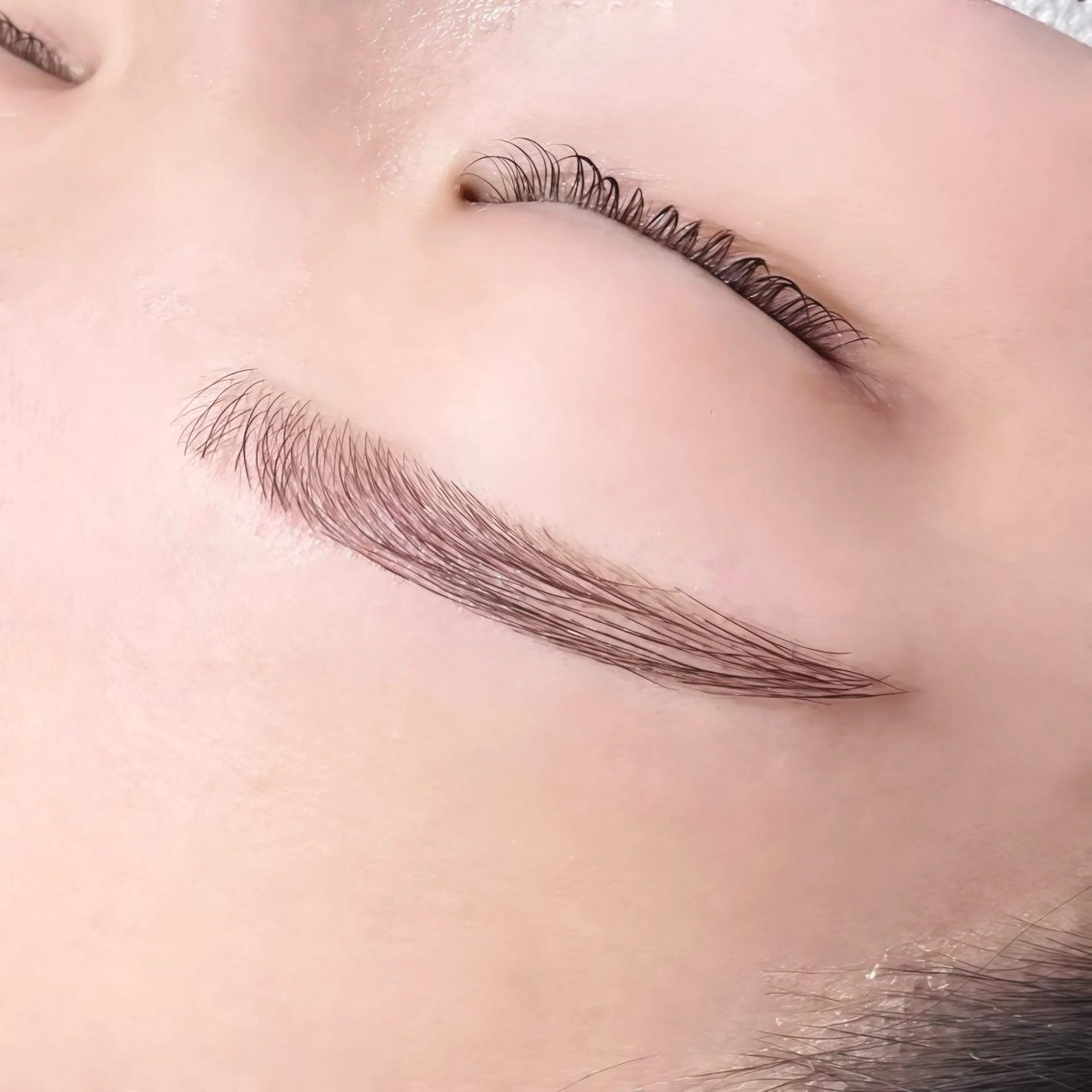 〈新規〉アイブロウスタイリング(ワックス脱毛)🎀すっぴんでもかわいい眉に🎀※カラー別途料金の写真