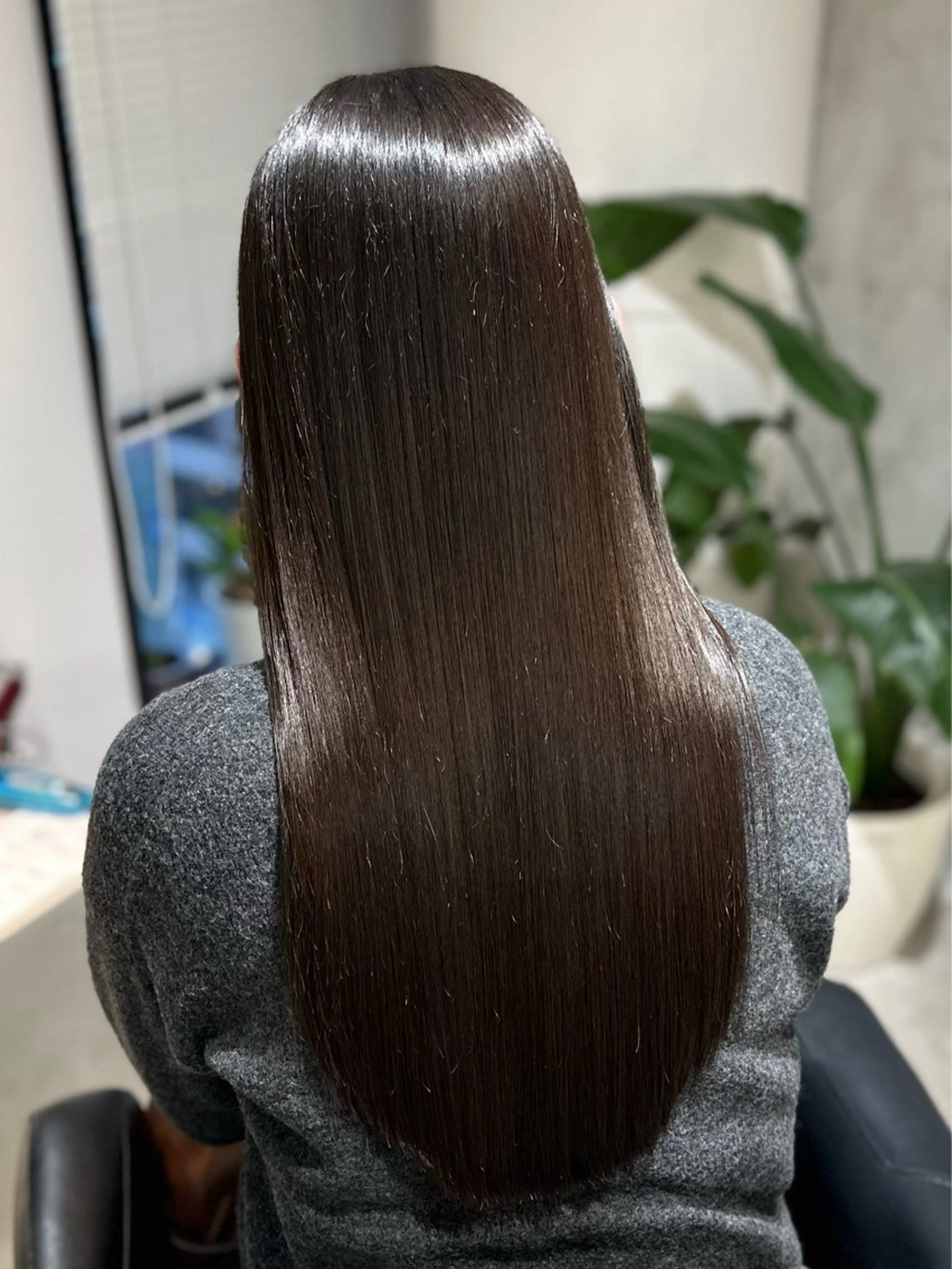 ロング パーマ カット 縮毛矯正 トリートメント 美髪矯正🫧艶髪特化 🫧関口太郎のヘアスタイル