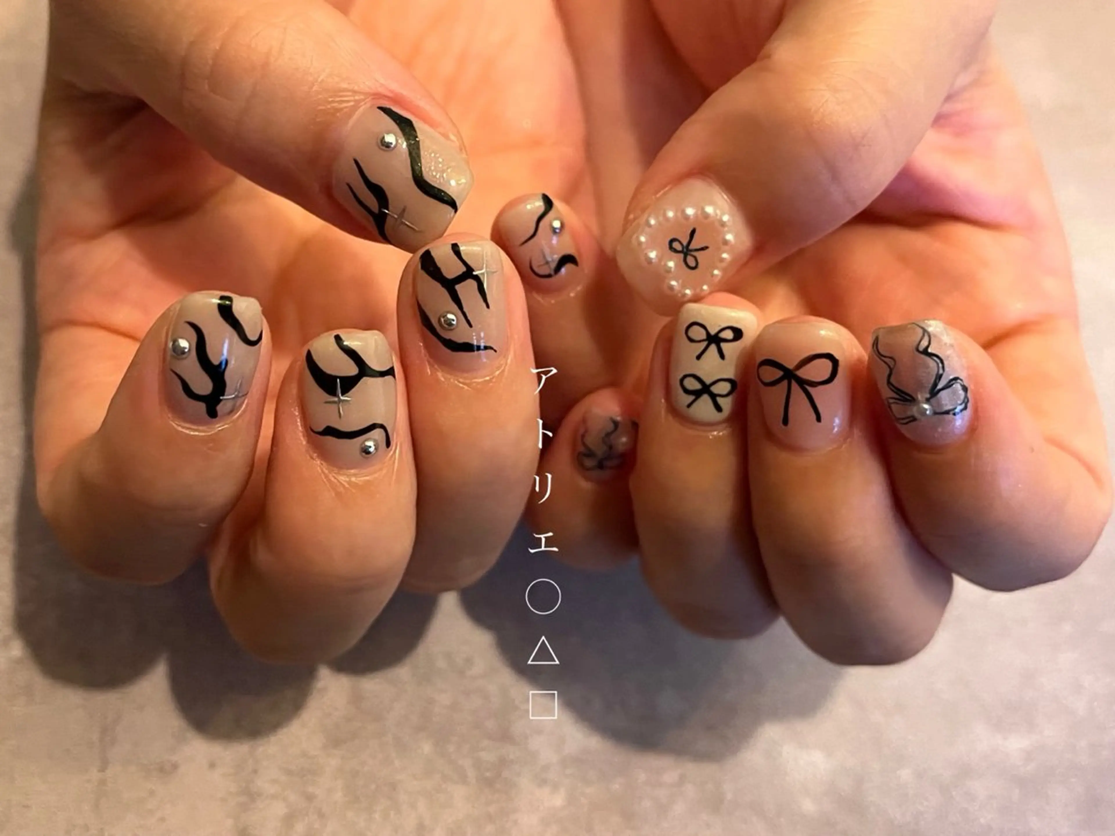 ネイル ハンドネイル アトリエ ○△□のネイルデザイン