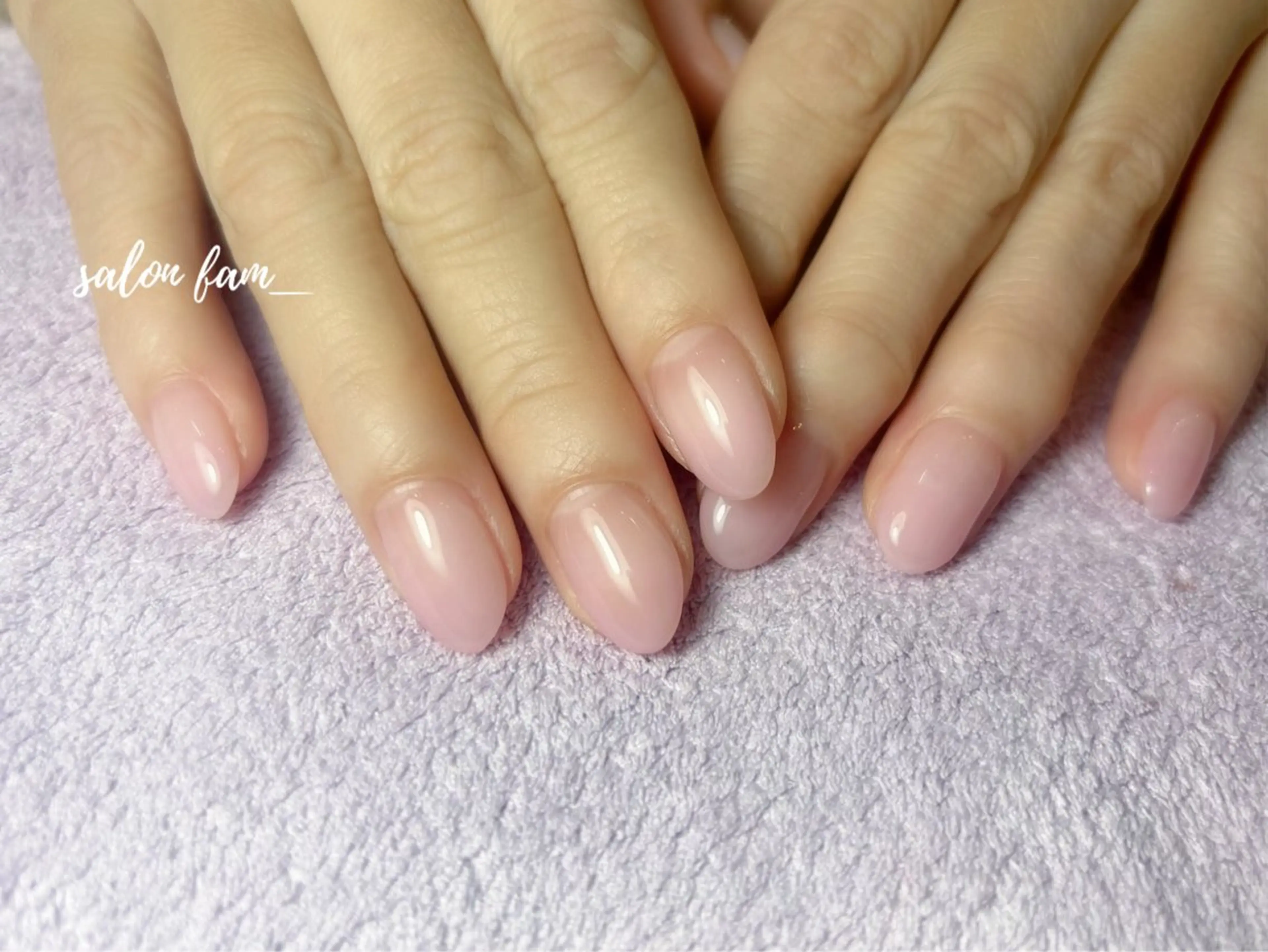 傷をつけないジェル　ワンカラー、グラデーション、ラメグラ　同一価格の写真