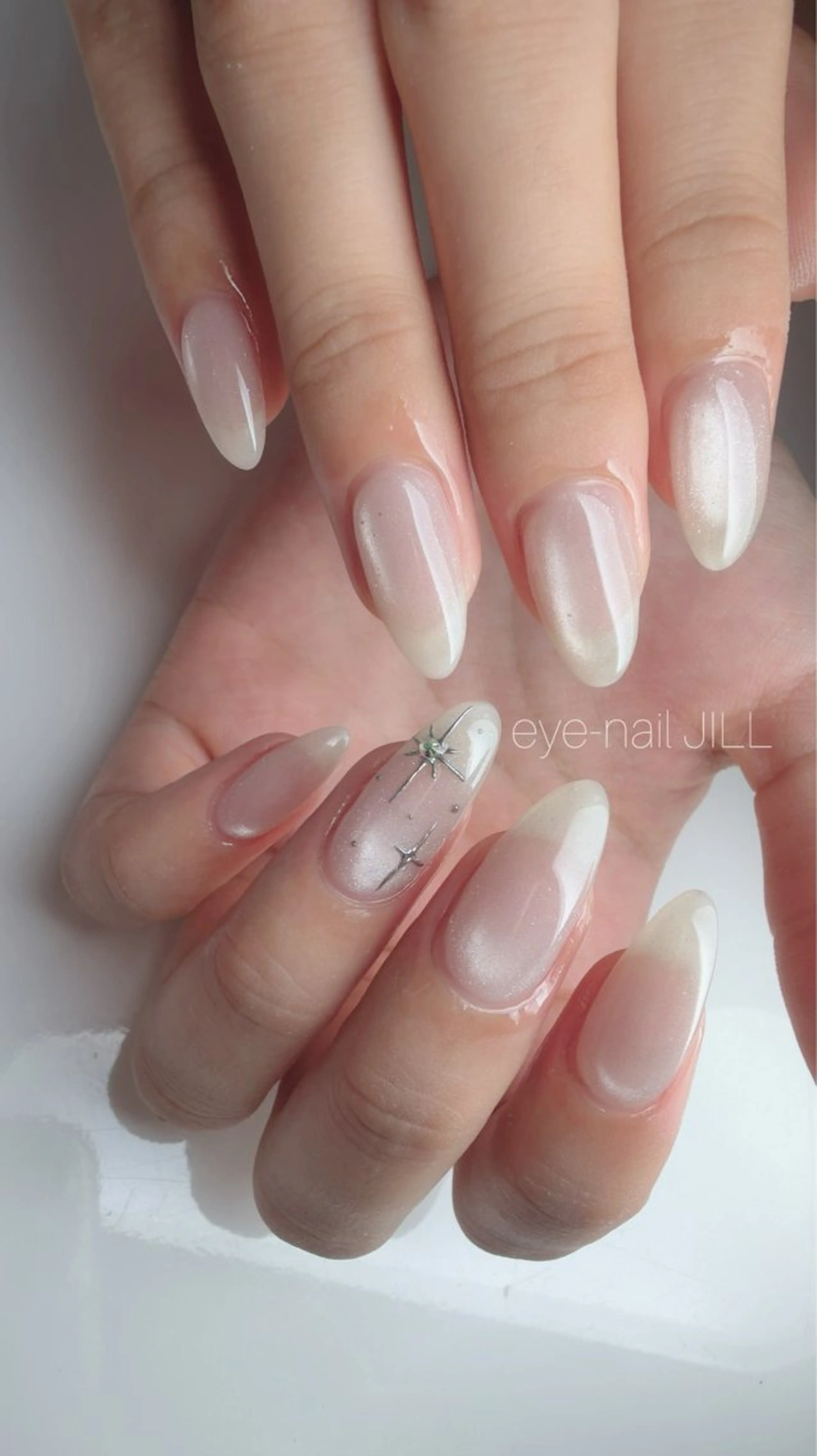 冬休み限定☃️デザイン持ち込み❣️ジェル2本アート💅🏻新規off無料の写真