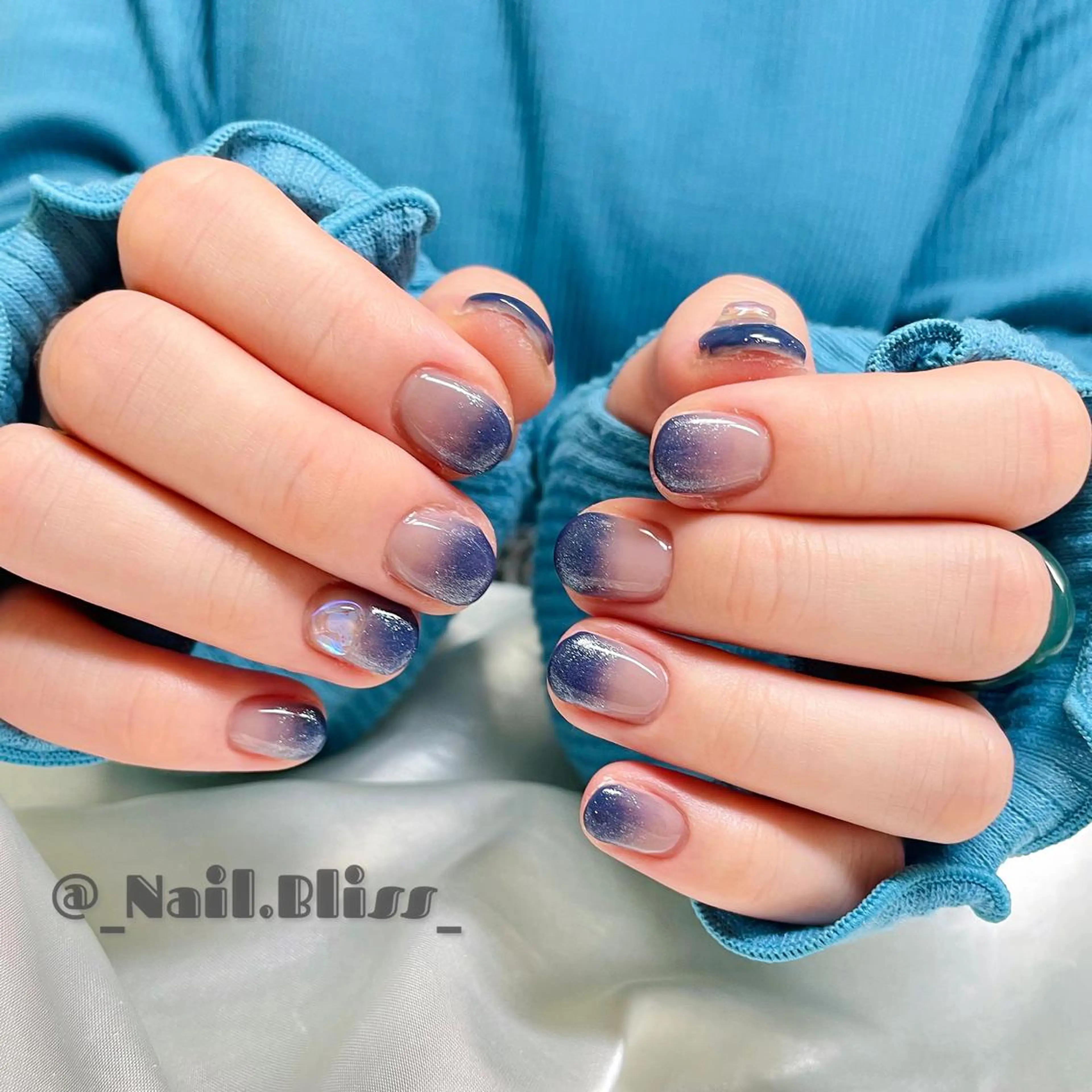 ネイル ネイビー ハンドネイル NAIL BLISSのネイルデザイン