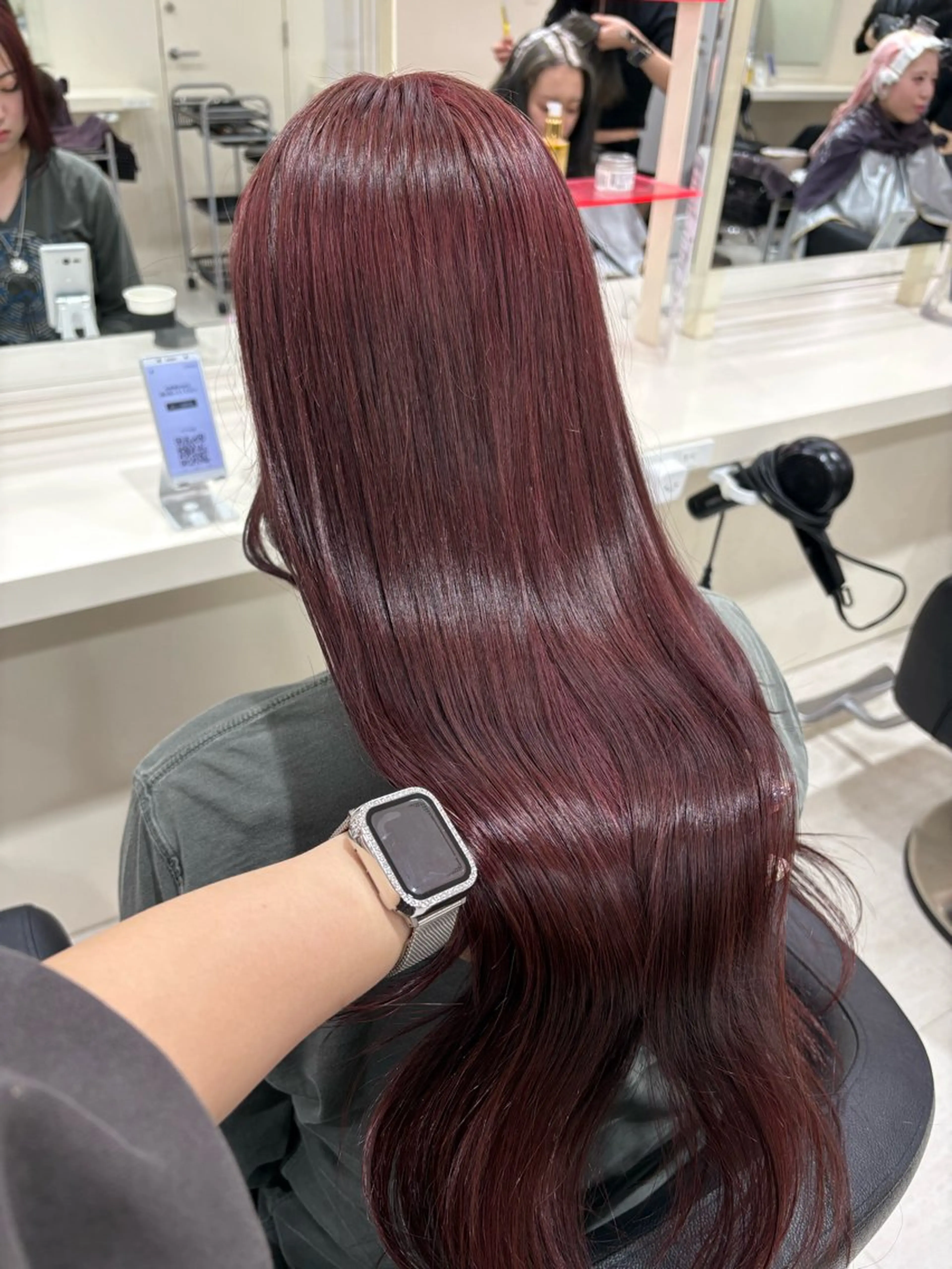 セミロング カラー ヘアアレンジ ヘアカラー 💟RINNA 艶カラー💟のヘアスタイル