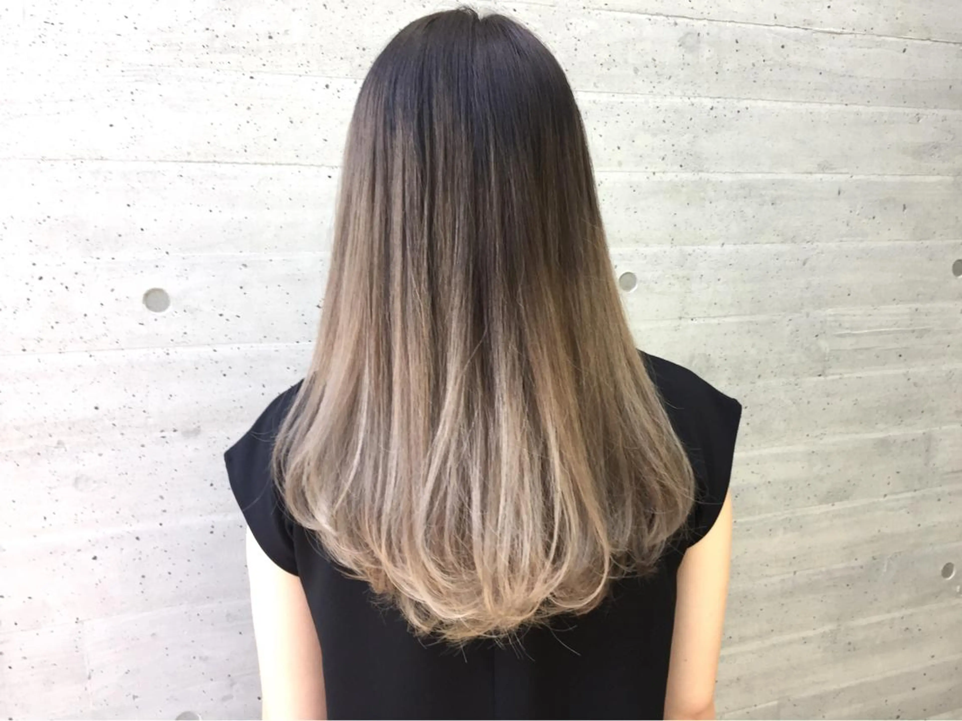 セミロング カラー グラデーションカラー 北千住でカラーNo1 高橋優輔のヘアスタイル