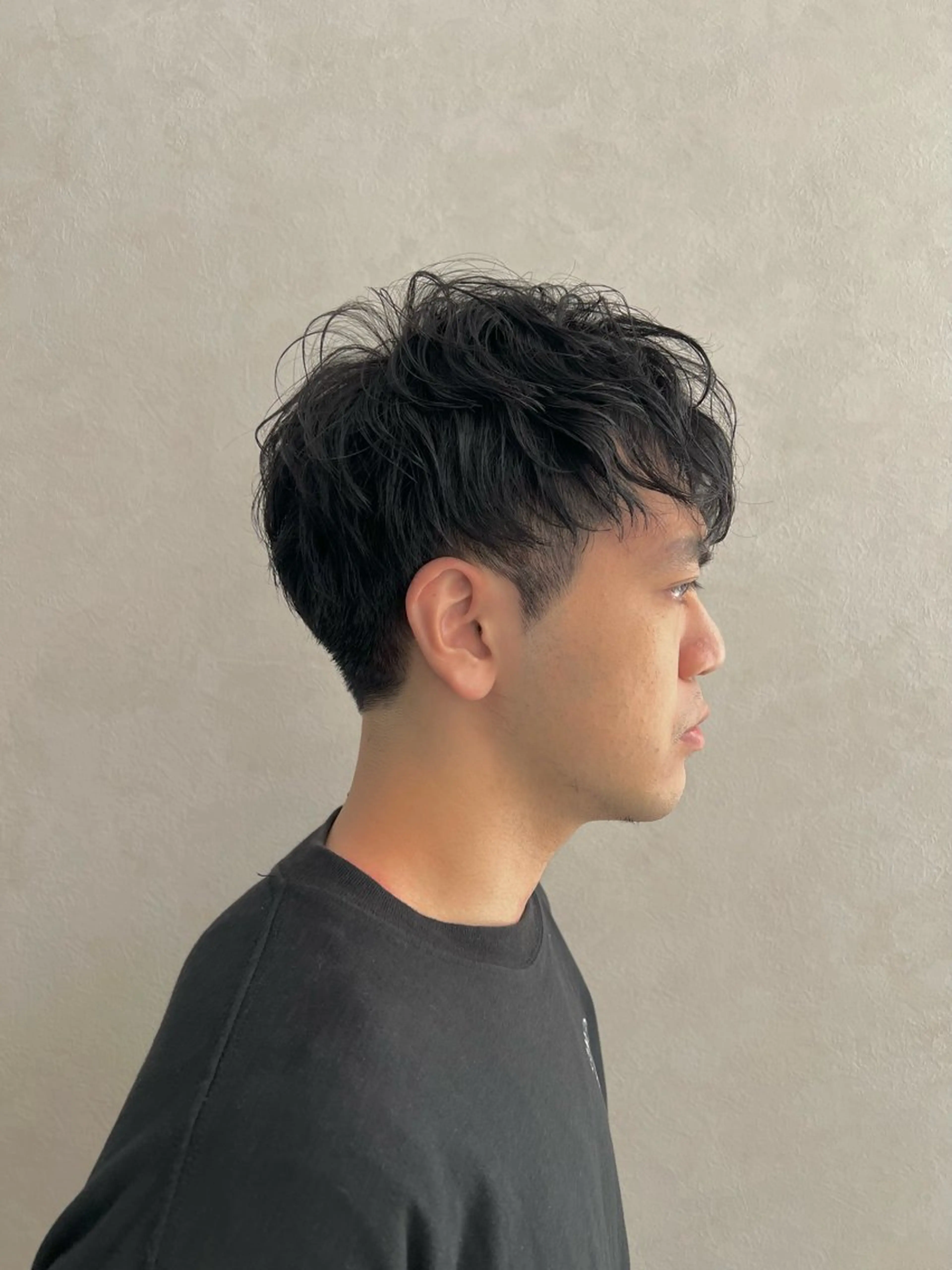 パーマ メンズ メンズパーマ メンズツイストパーマ ニュアンスパーマ ツイストパーマ カット パーマ トリートメント 艶ボブ🤎暖色カラー 縮毛矯正/メンズ💈のヘアスタイル