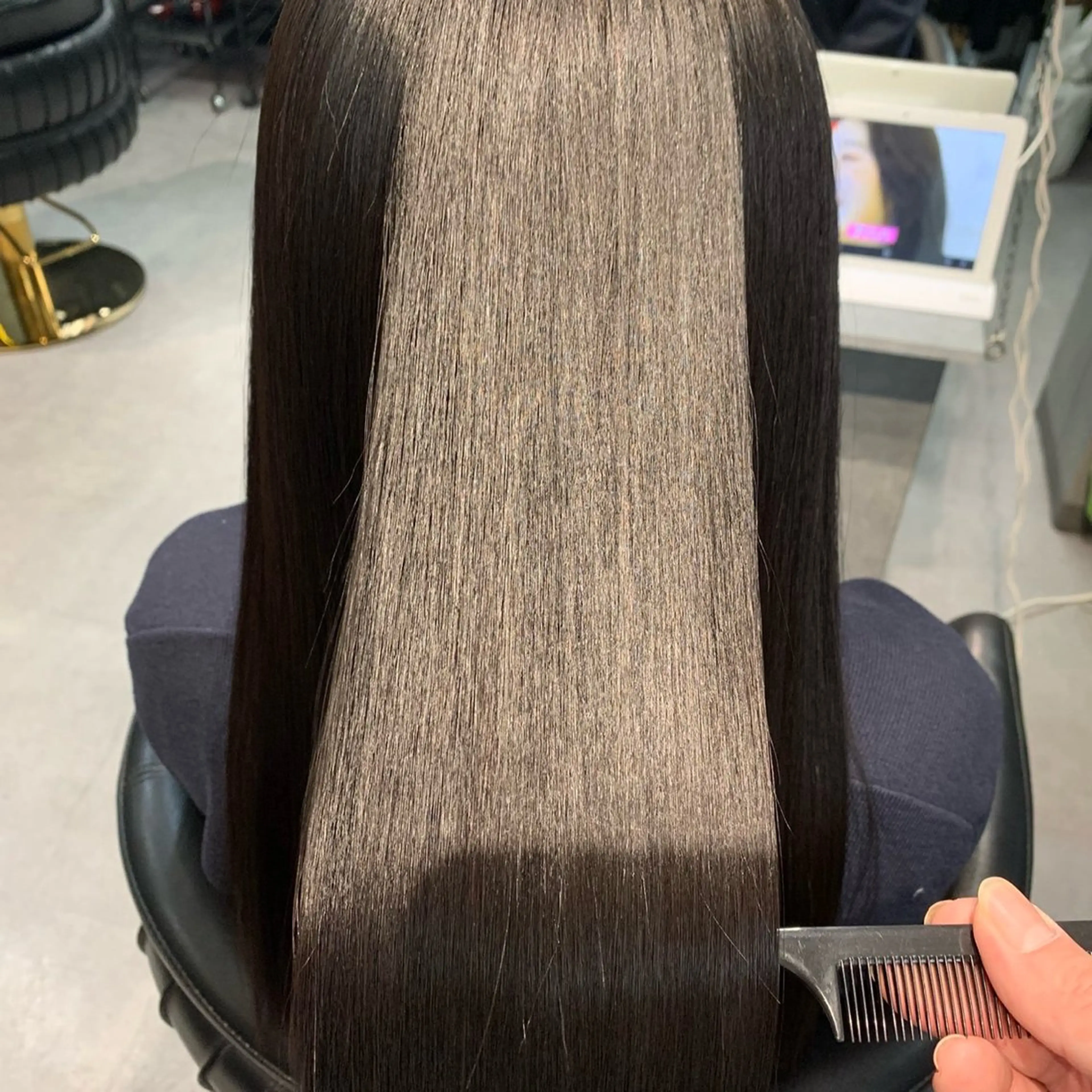 ロング 縮毛矯正 Violus GINZAのヘアスタイル