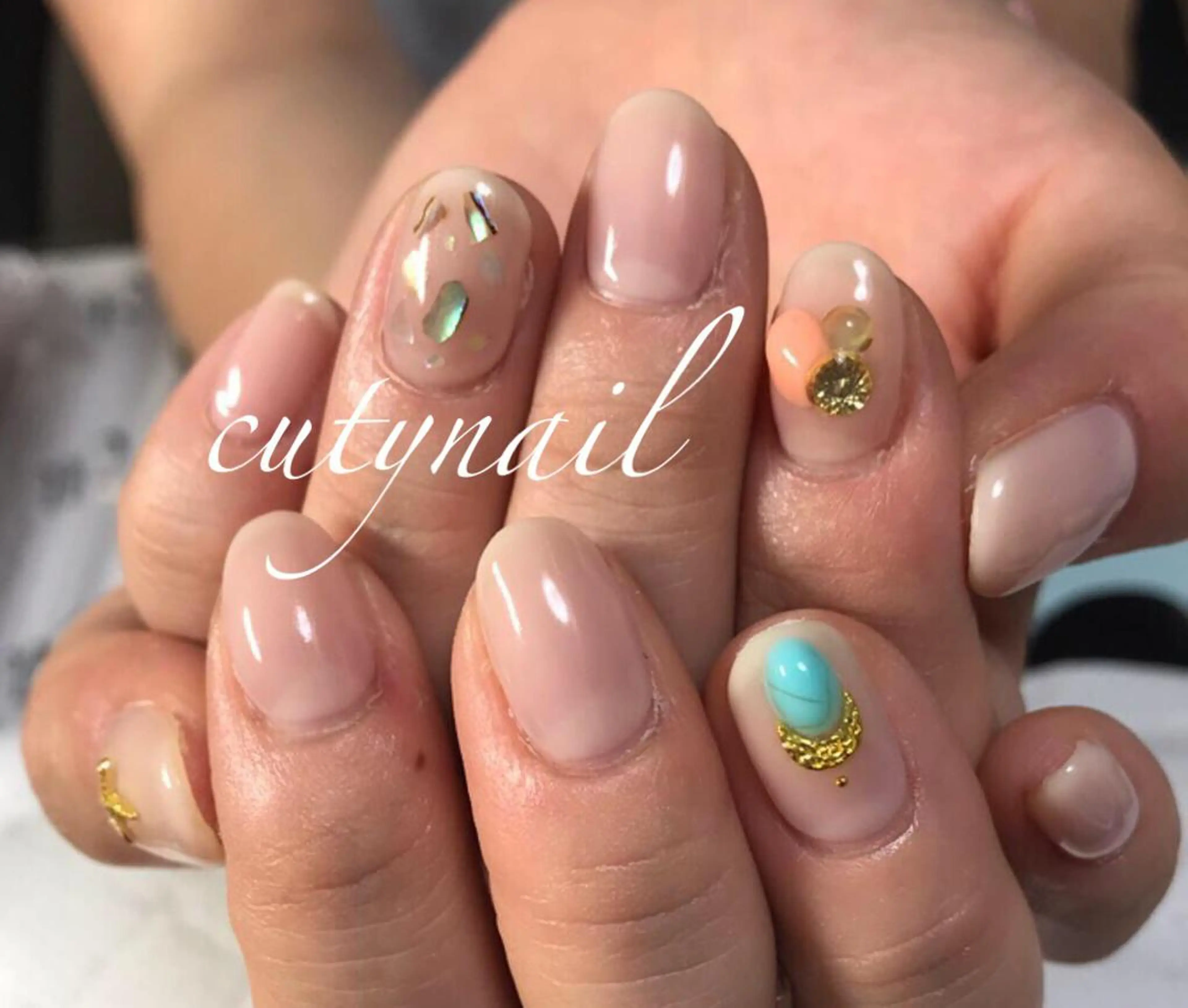 ネイル オフィスネイル cuty nailのネイルデザイン