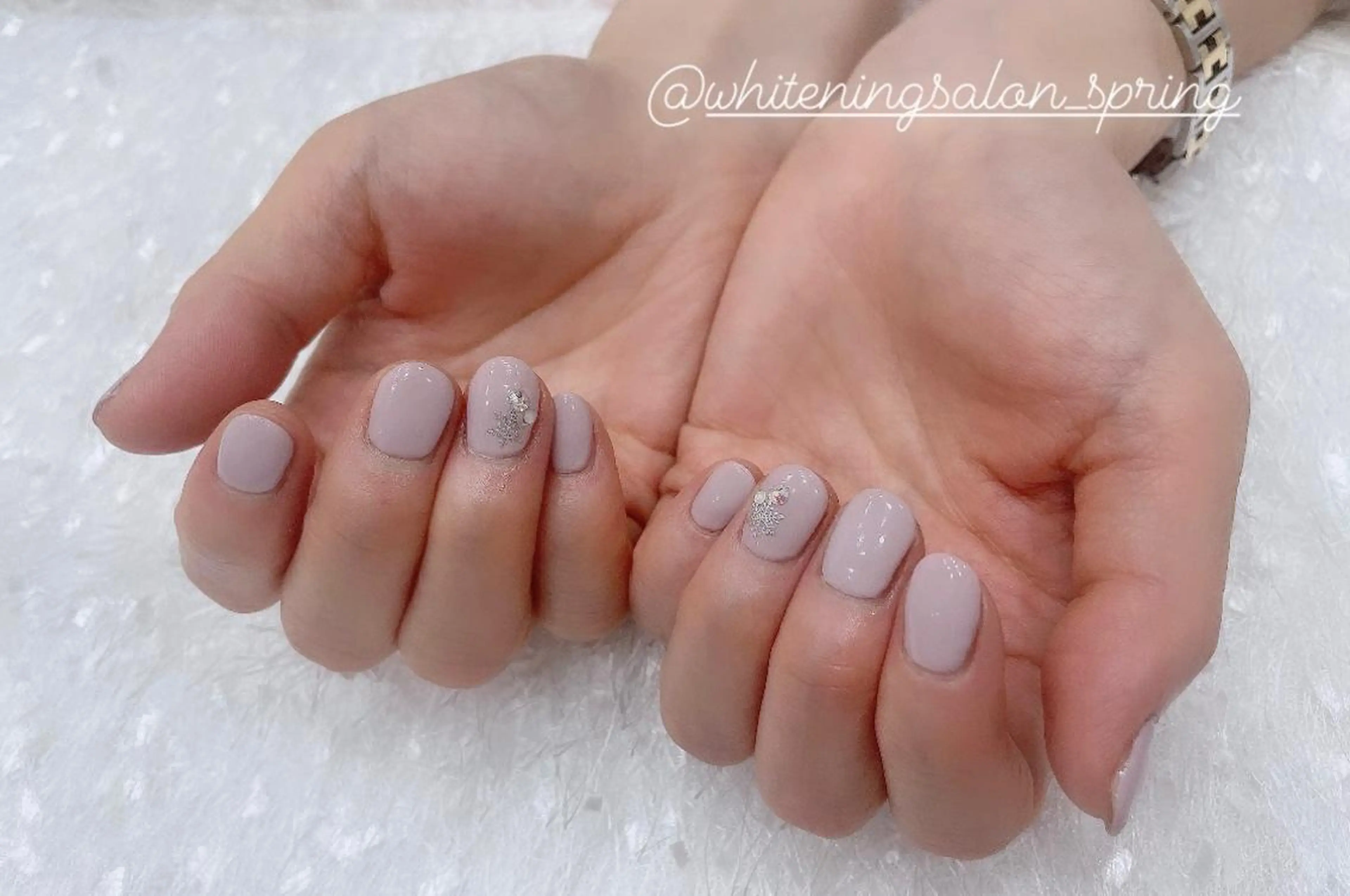 ネイル シンプルネイル Nakao Hitomiのネイルデザイン