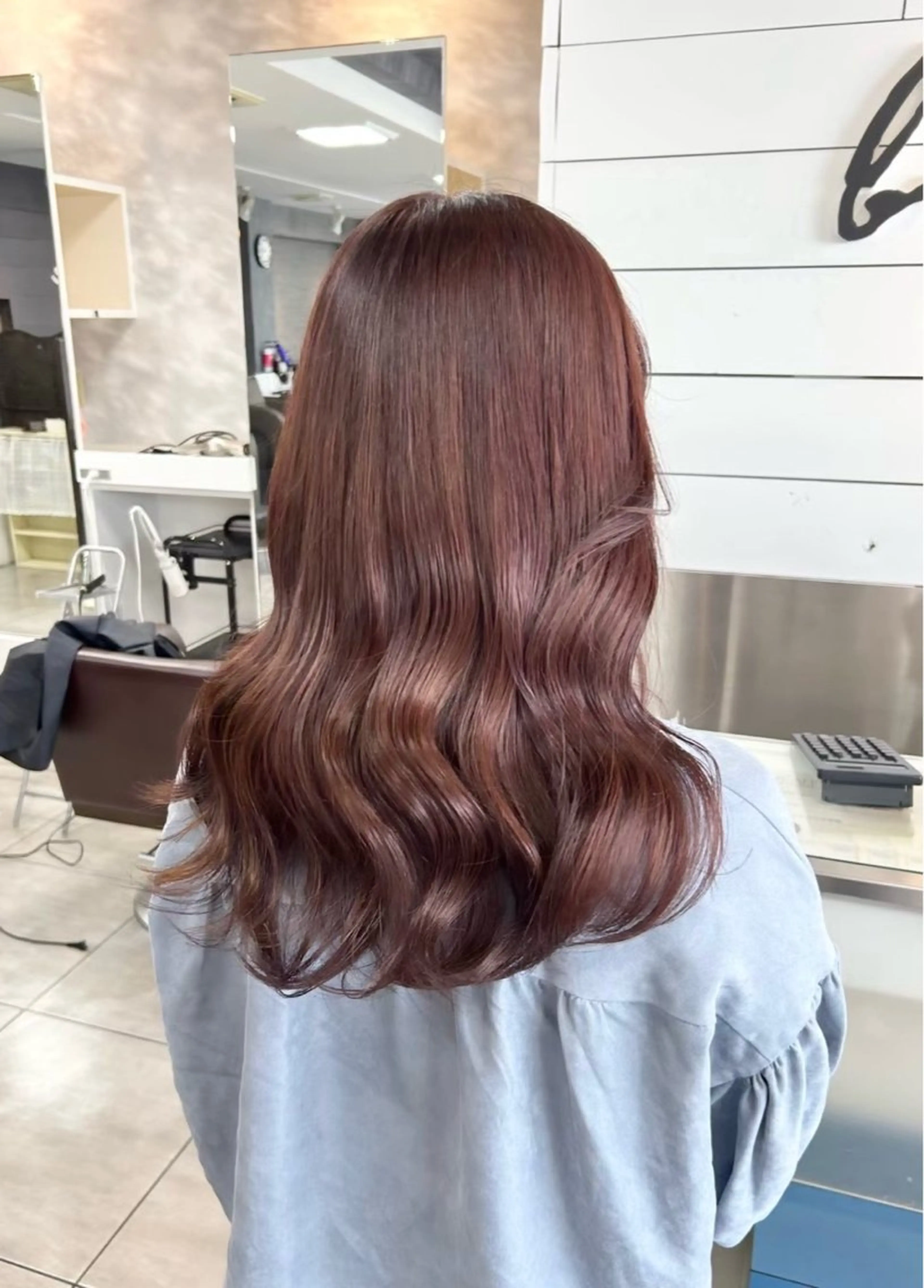 カラー ハイトーンカラー✨ 慶田玲和のヘアスタイル