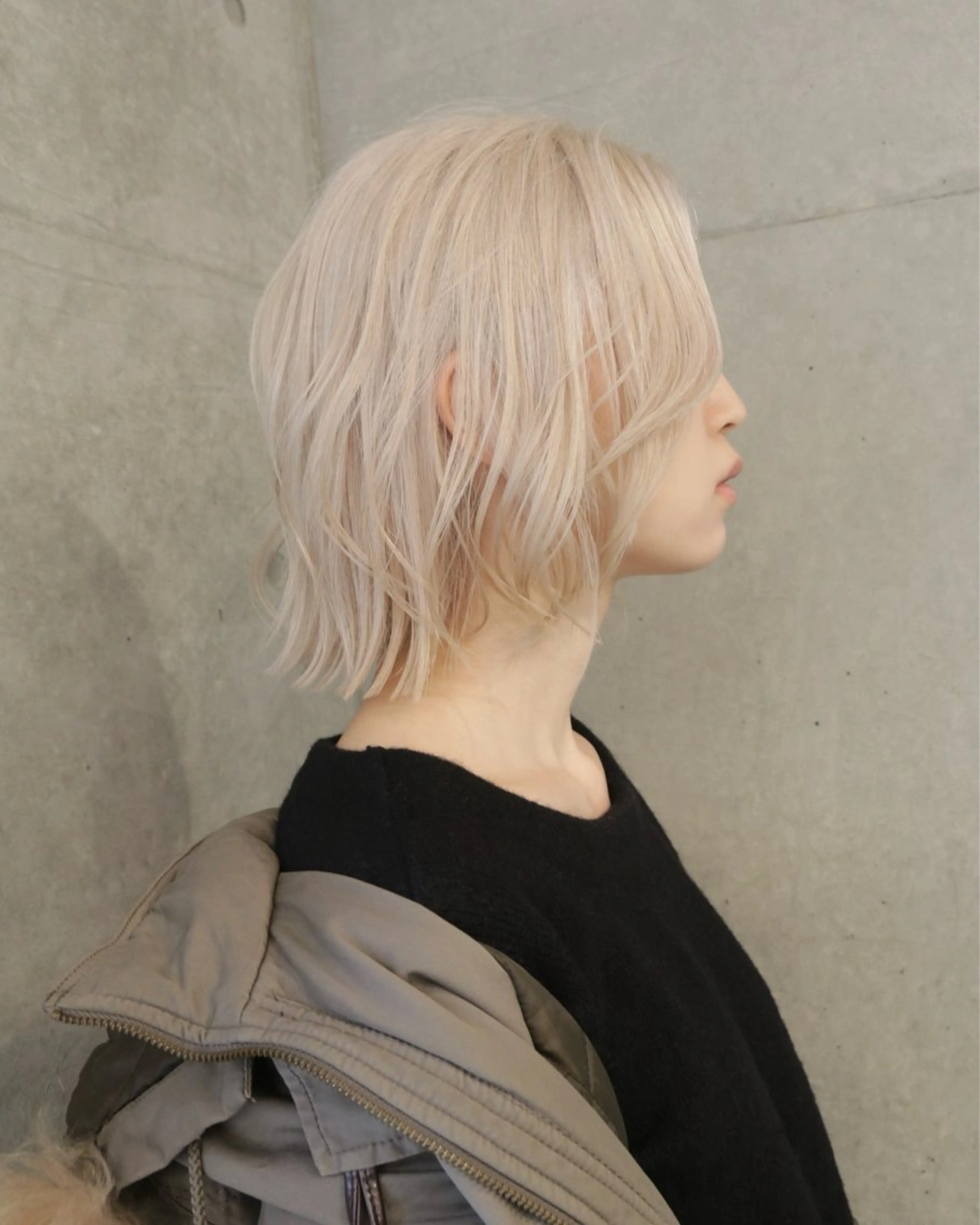 ミディアム カラー 切りっぱなしボブ ボブレイヤー ブリーチ ボブ レイヤーカット カット ヘアカラー トリートメント レイヤーカットとハイ トーン/HIROKIのヘアスタイル