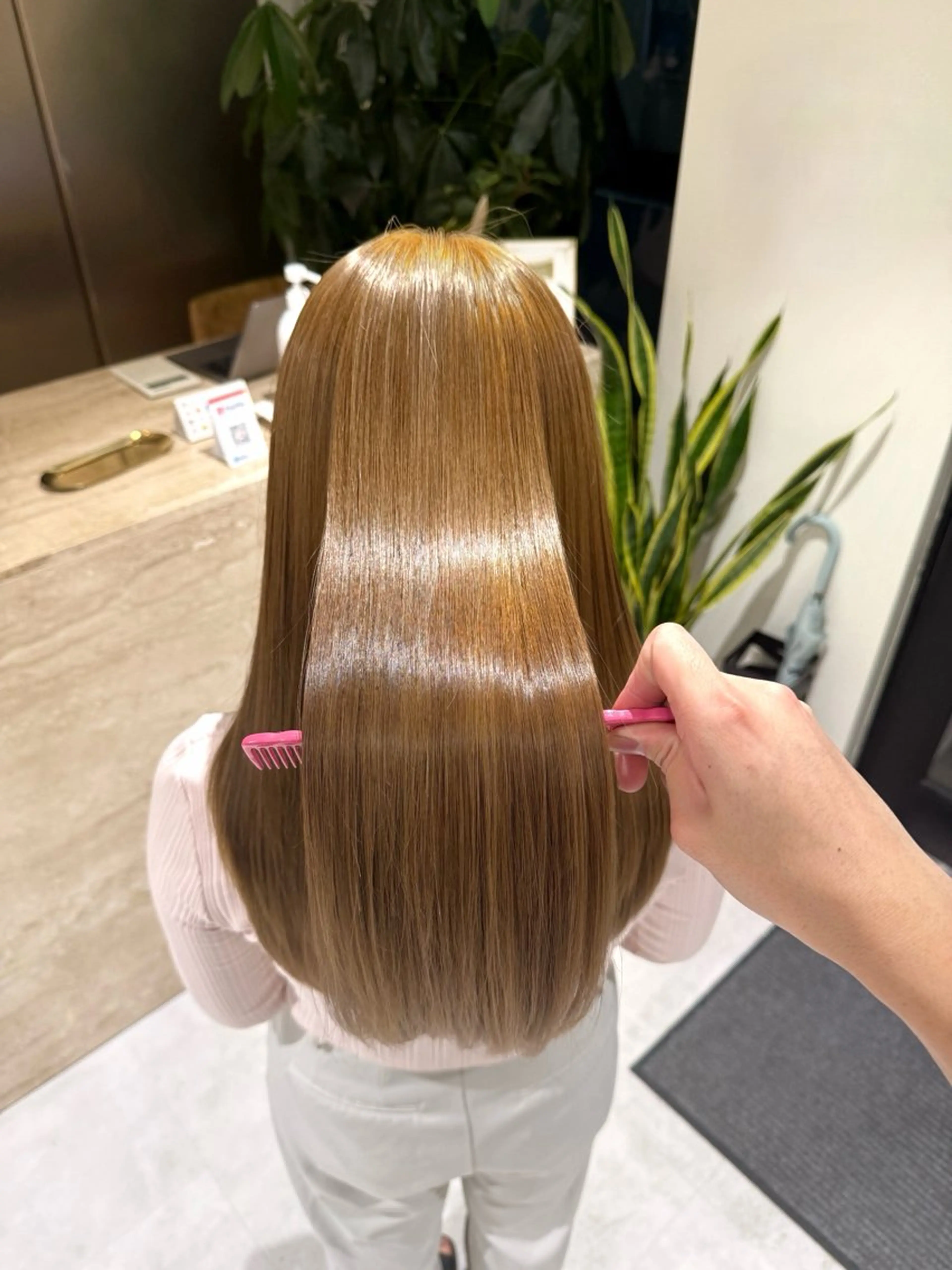 ロング カラー イルミナカラー 髪質改善 トリートメント Ms.CHARM所属・透明感カラー🌿 グレージュ🐺陽介のヘアスタイル