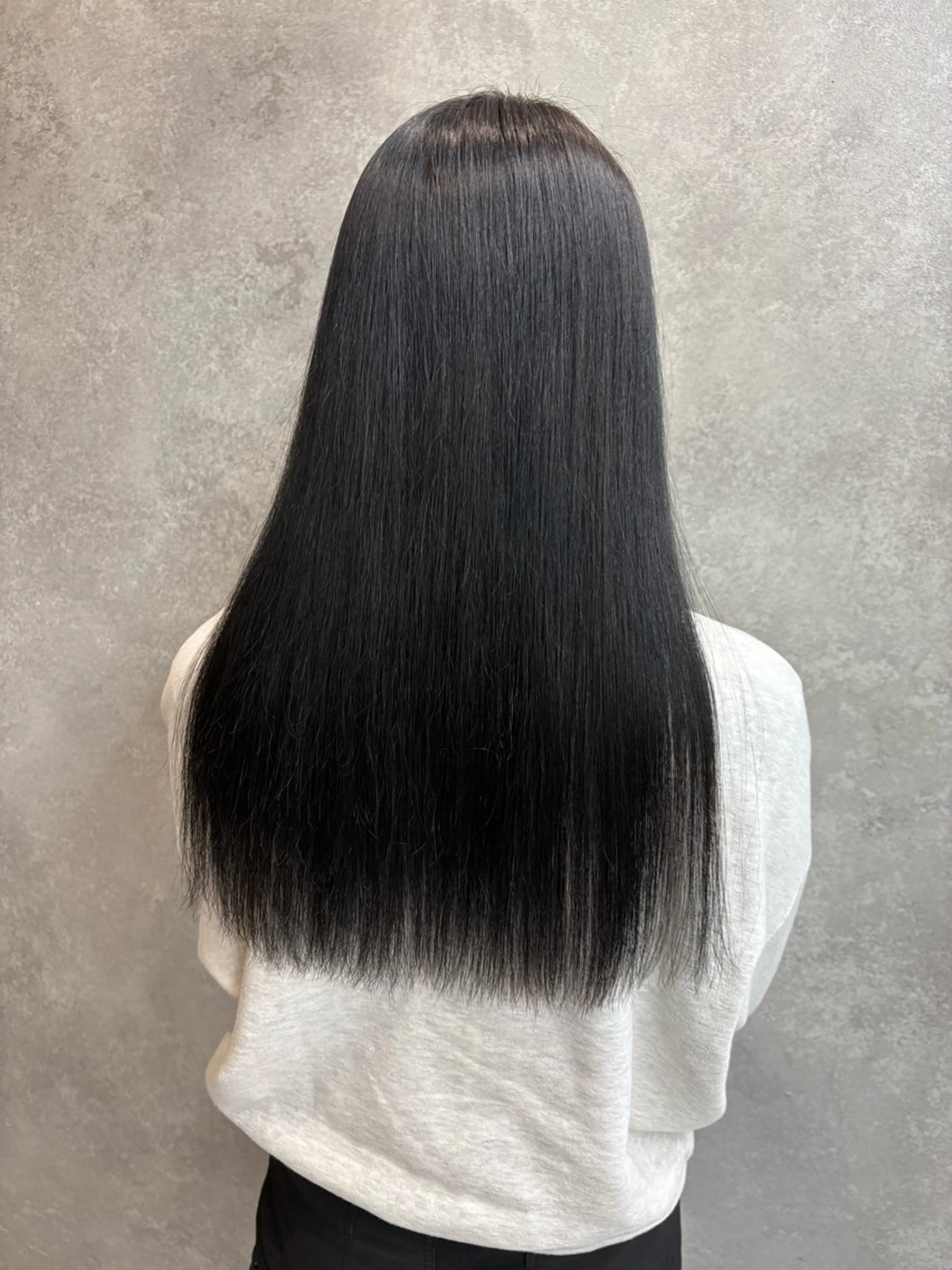 セミロング カラー 黒髪 ブルーカラー ブルーブラック トリートメント ヘアカラー トリートメント 樋口 江理香のヘアスタイル