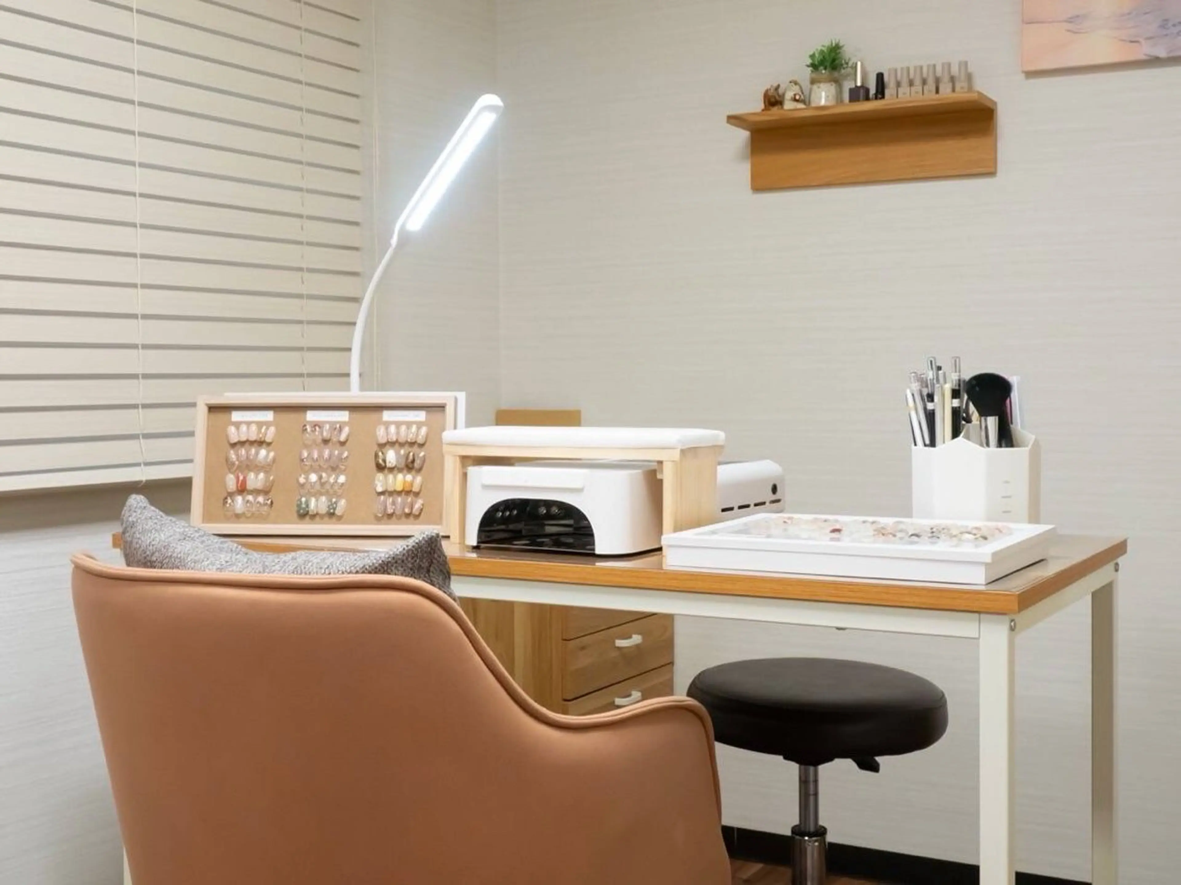 ネイル Ema salon satomiのネイルデザイン