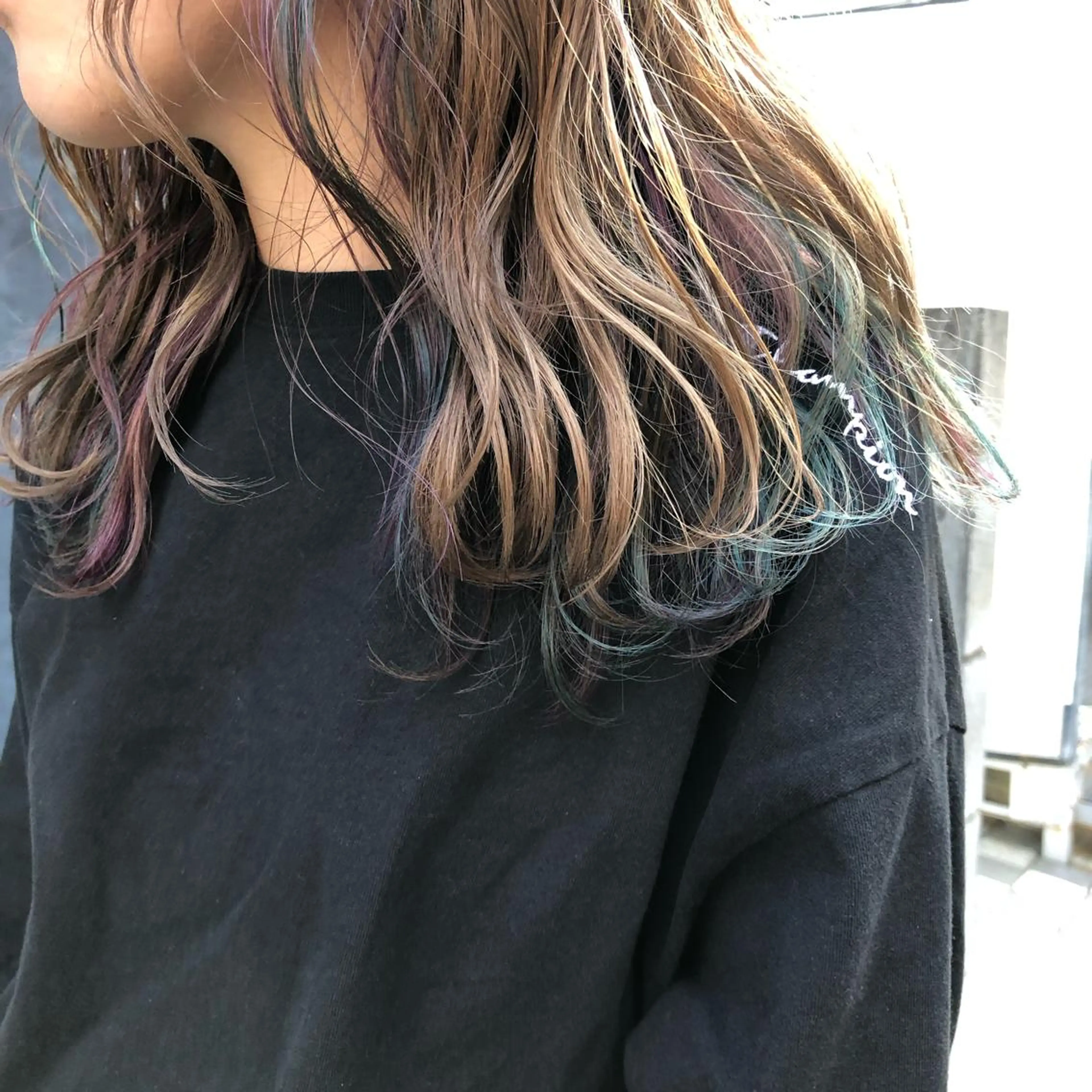 カラー ユニコーンカラー ニシオカ タクヤのヘアスタイル