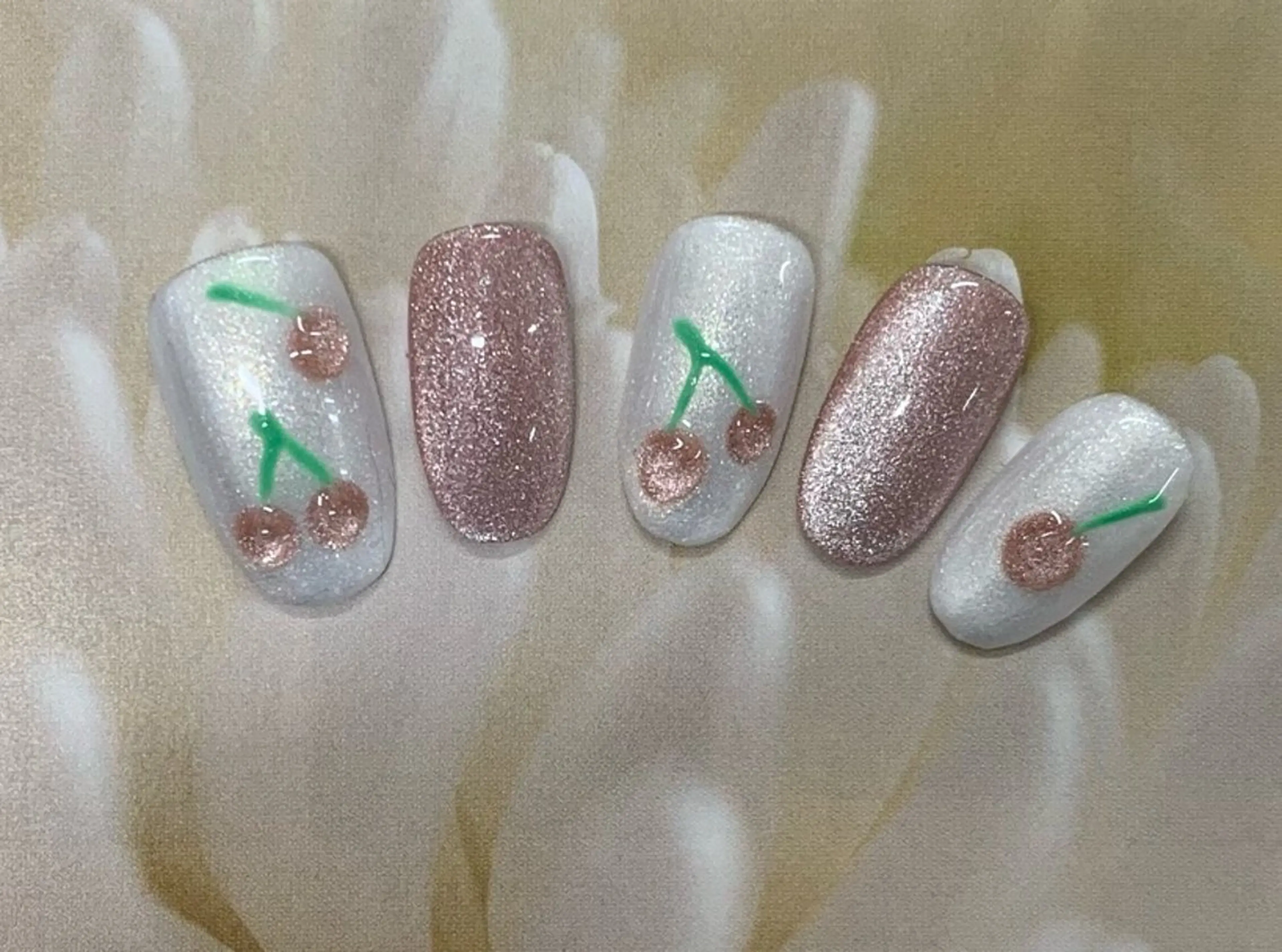 ネイル Magique パリ 専門店🎀のマツエク・マツパデザイン