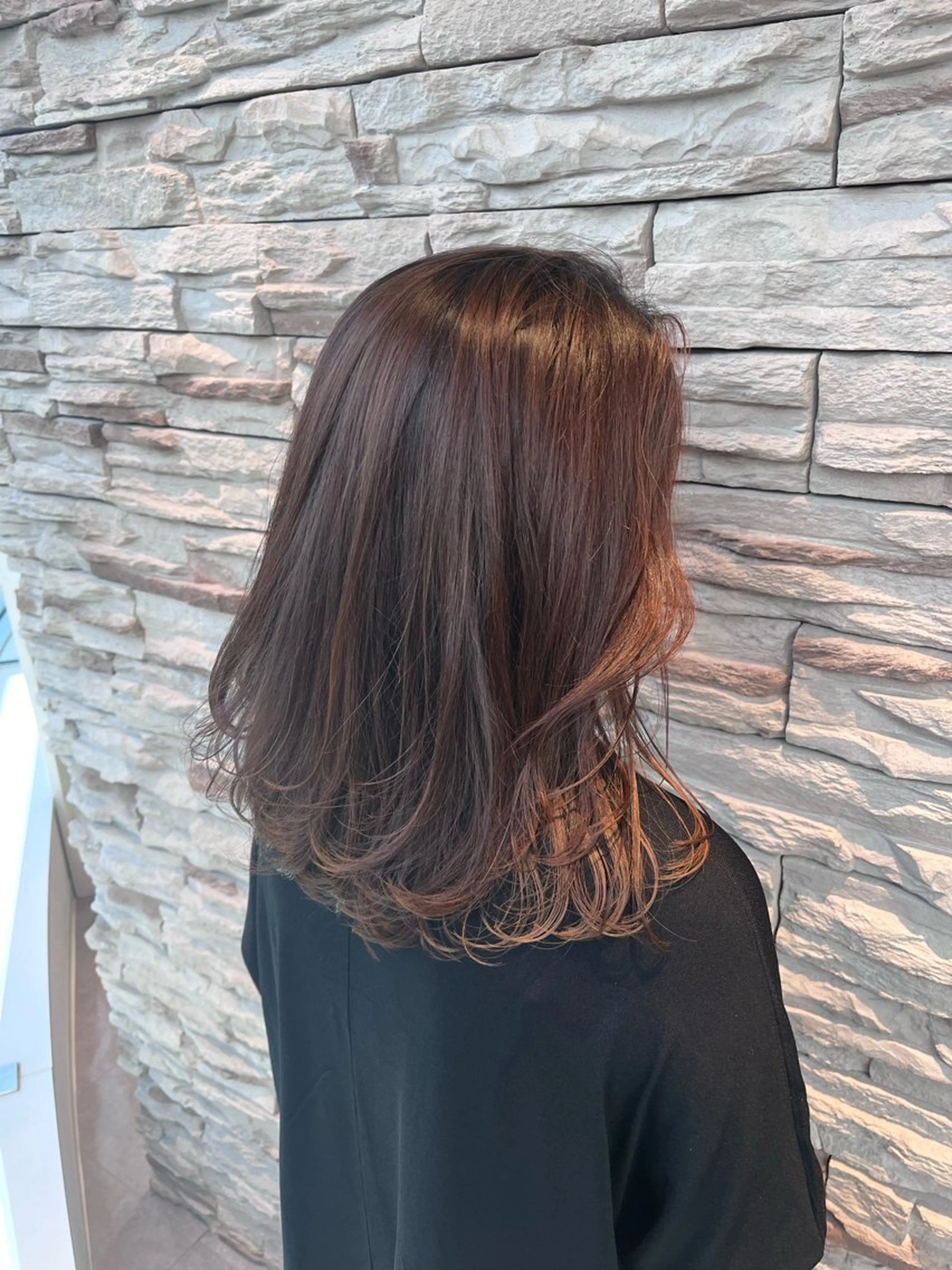 セミロング レイヤーカット 𝒩𝑜𝓃𝑜 / lenahcARIAのヘアスタイル