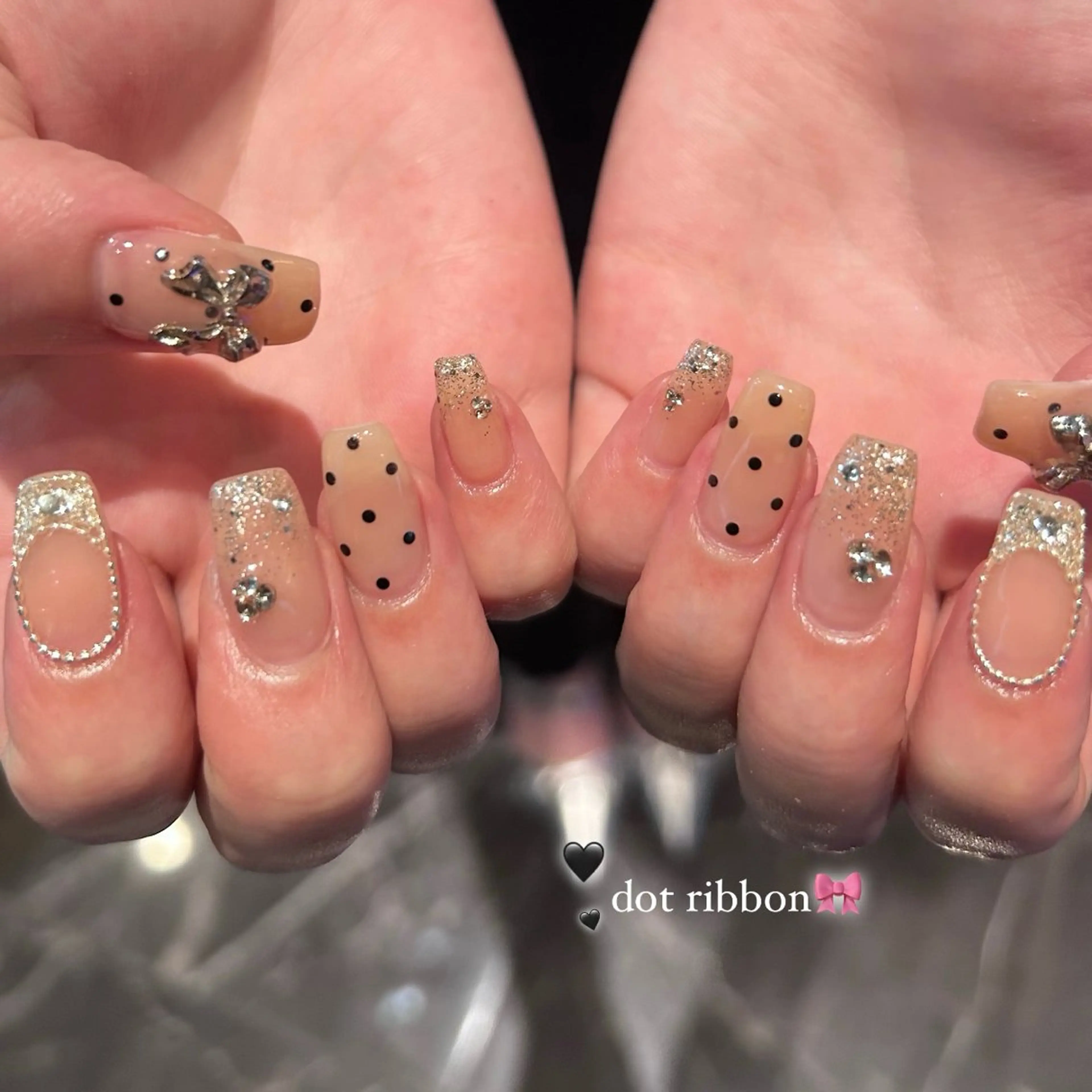 ネイル ハンドネイル EmaNail🎀 Haaruのネイルデザイン