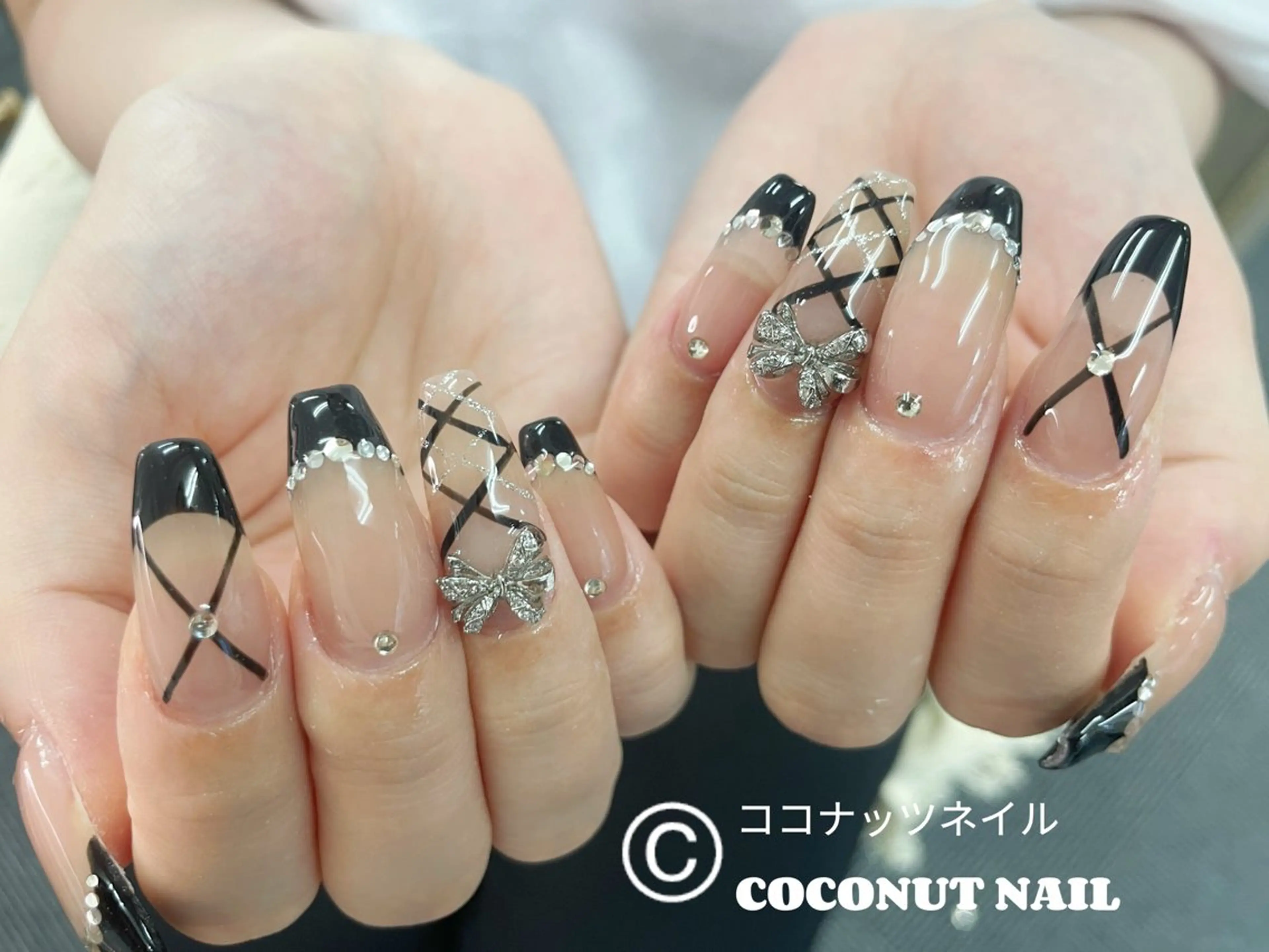 ネイル べっ甲ネイル フレンチネイル キラキラネイル マグネットネイル 大理石ネイル(マーブル) ハンドネイル 神田 ココナッツのネイルデザイン