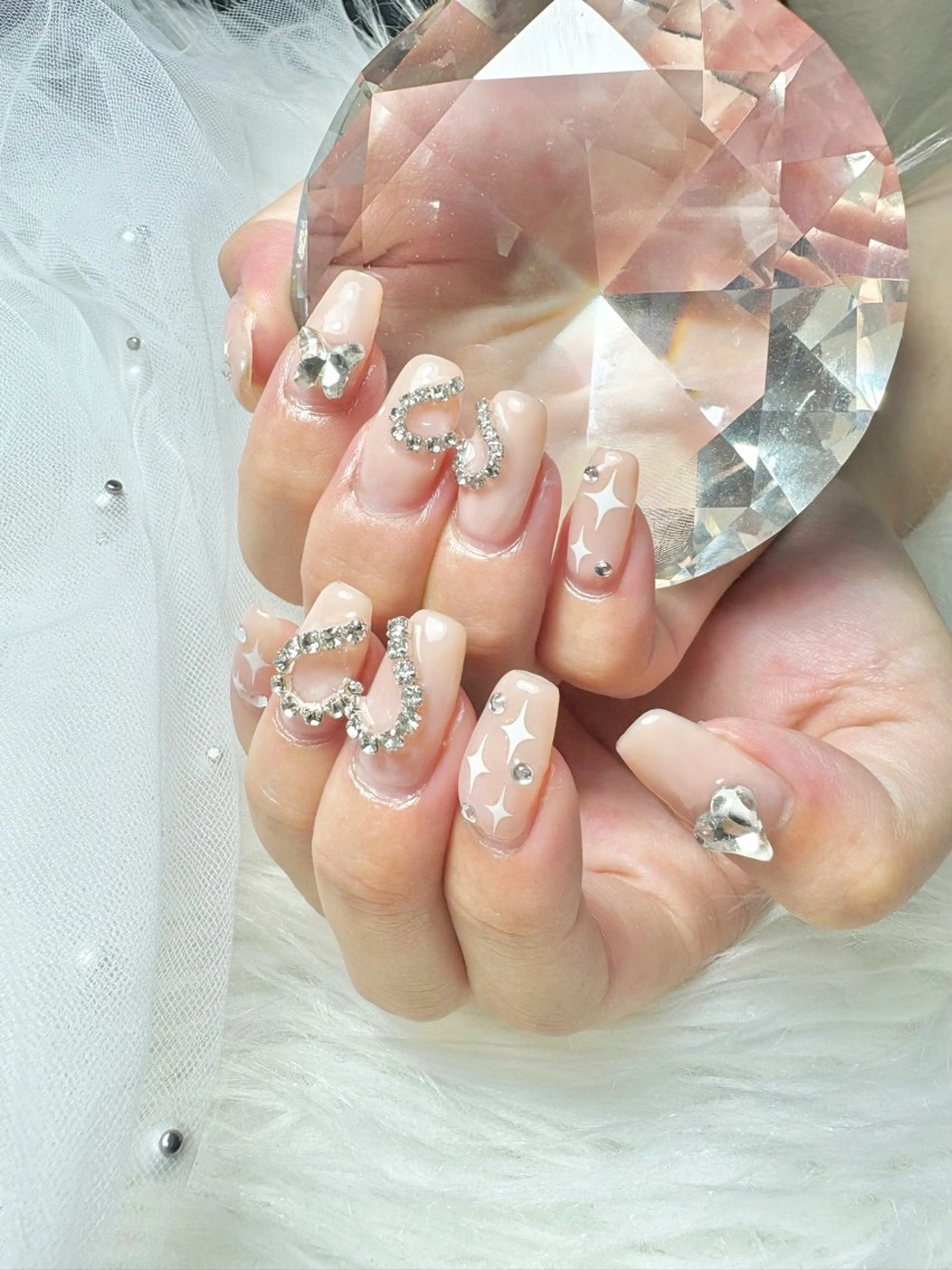 ネイル 持ち込み 山科駅徒歩3分🩷 店長 ゆちのネイルデザイン