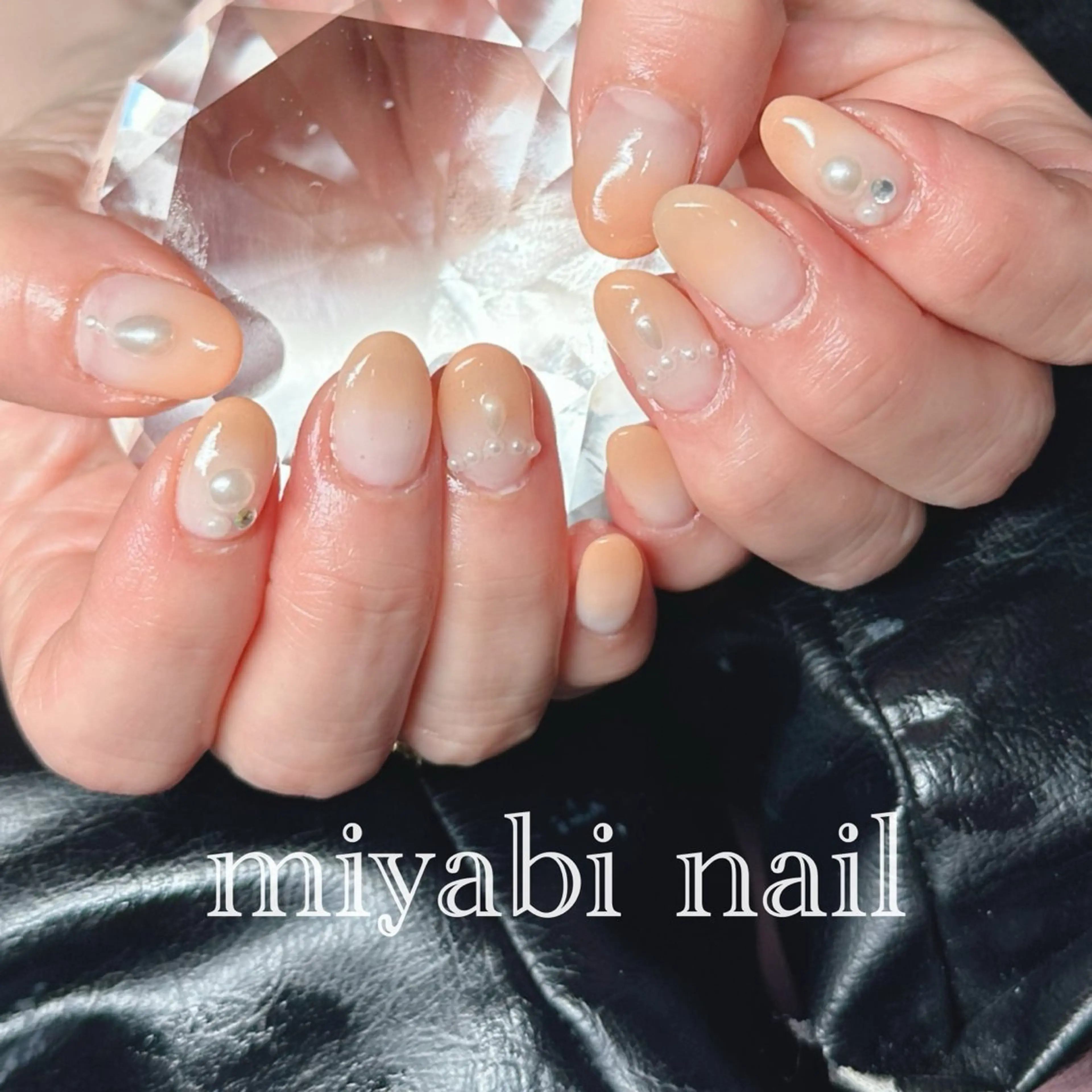 ネイル ジェルネイル グラデーション 持ち込み オフィスネイル オレンジ ハンドネイル miyabi nail 桂川駅近くのネイルデザイン