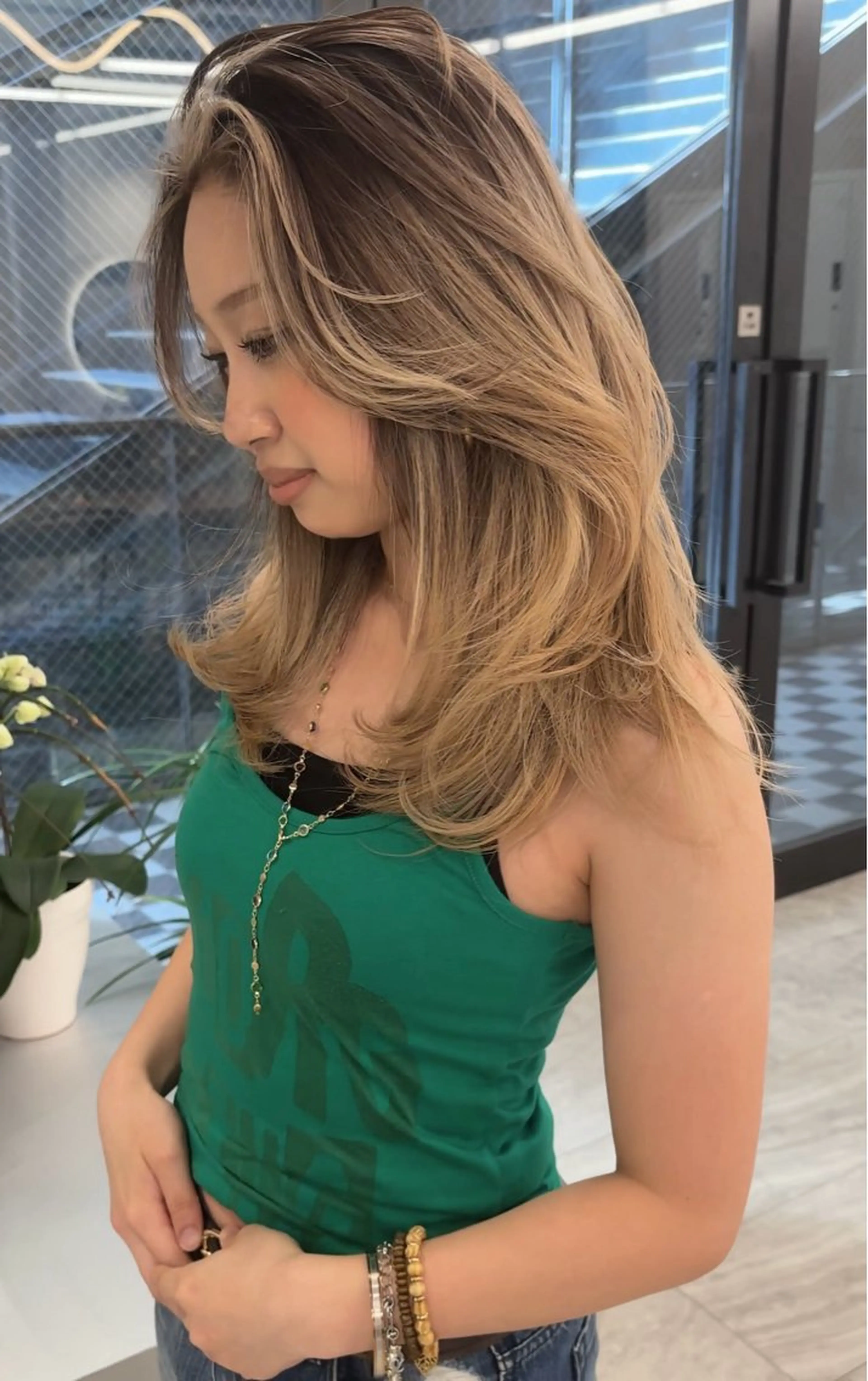 ❤︎今だけ限定❤︎ 外国人風バレイヤージュ＋2回ブリーチ込み(ケアブリーチ込み)+レイヤーカット🪐✨の写真