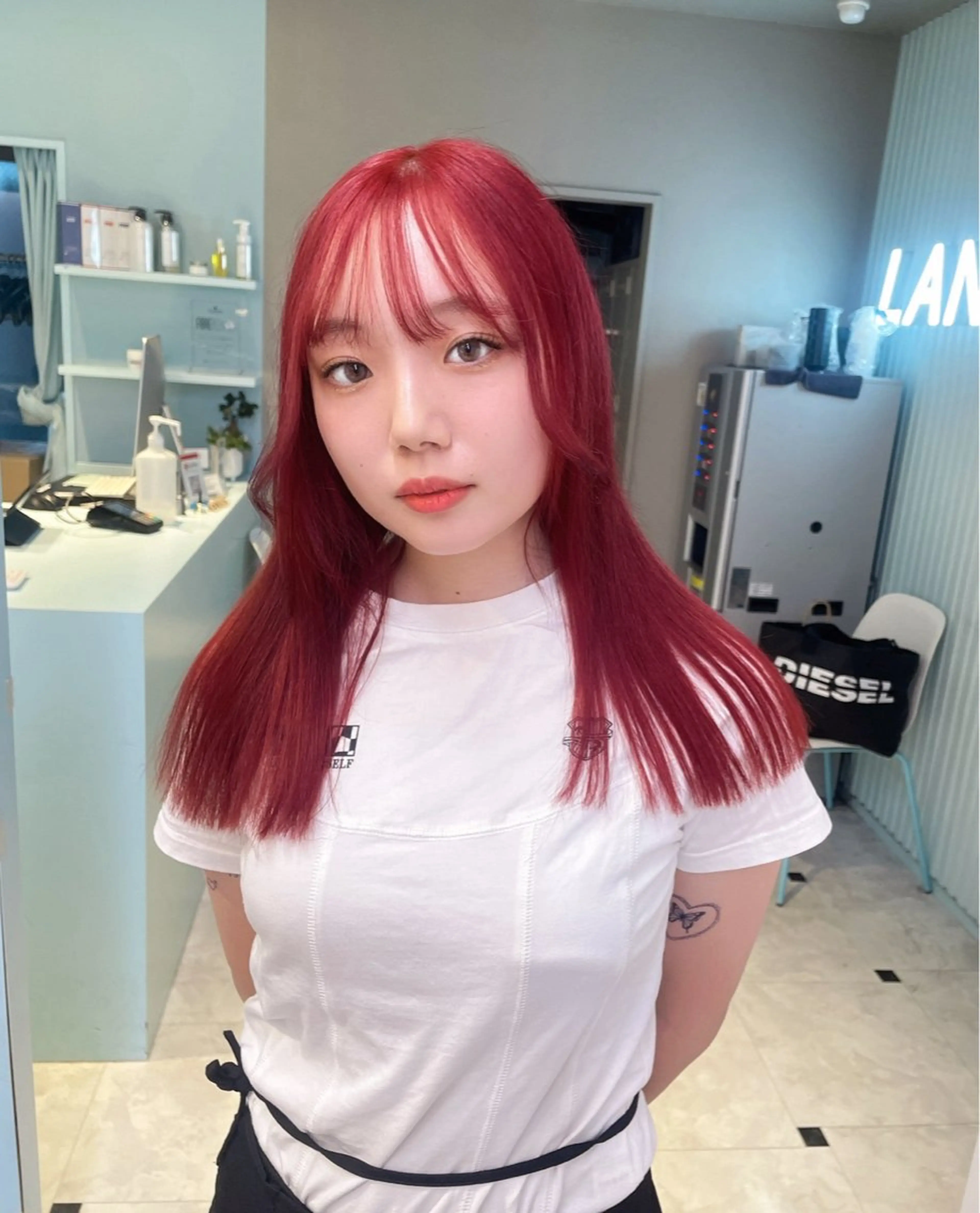 ミディアム ヘアカラー サロウィン新宿三丁目East所属・💕冬モテ×上品色気 モテヘア💕山田航介のヘアスタイル