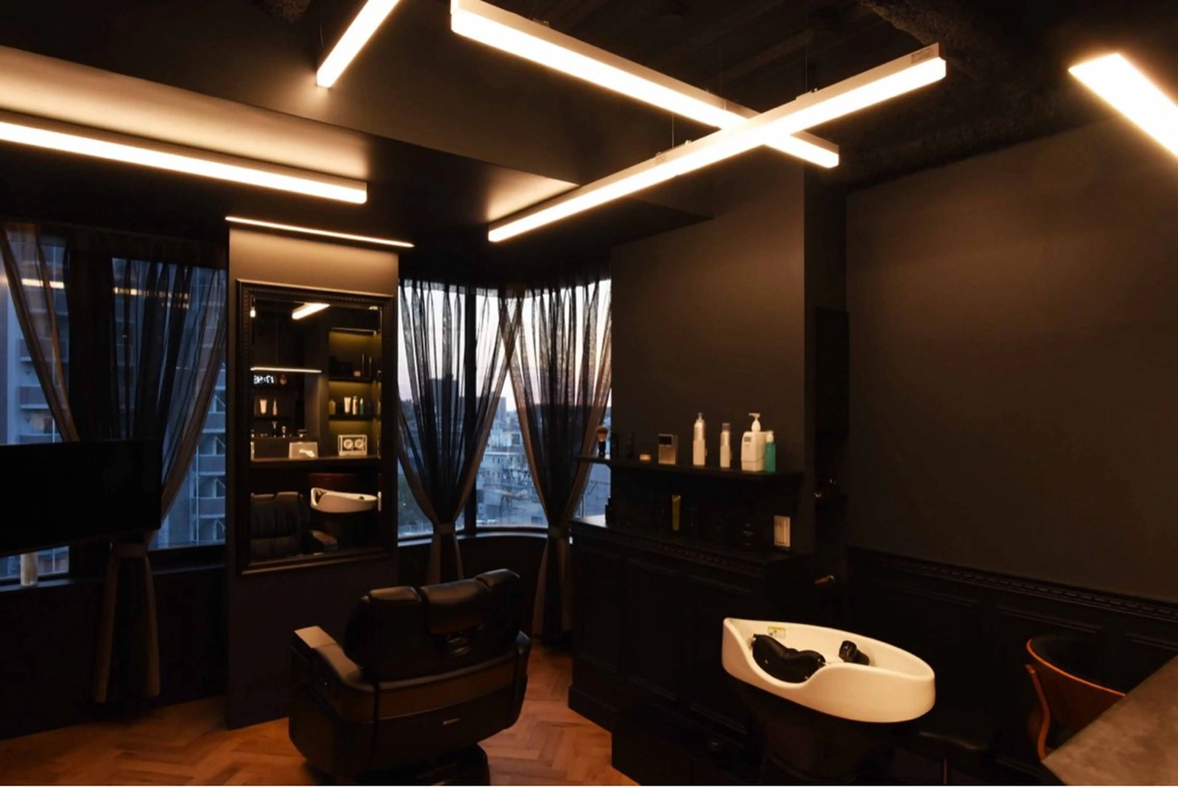 LUX THE BARBER所属・寺内 光のヘアスタイル