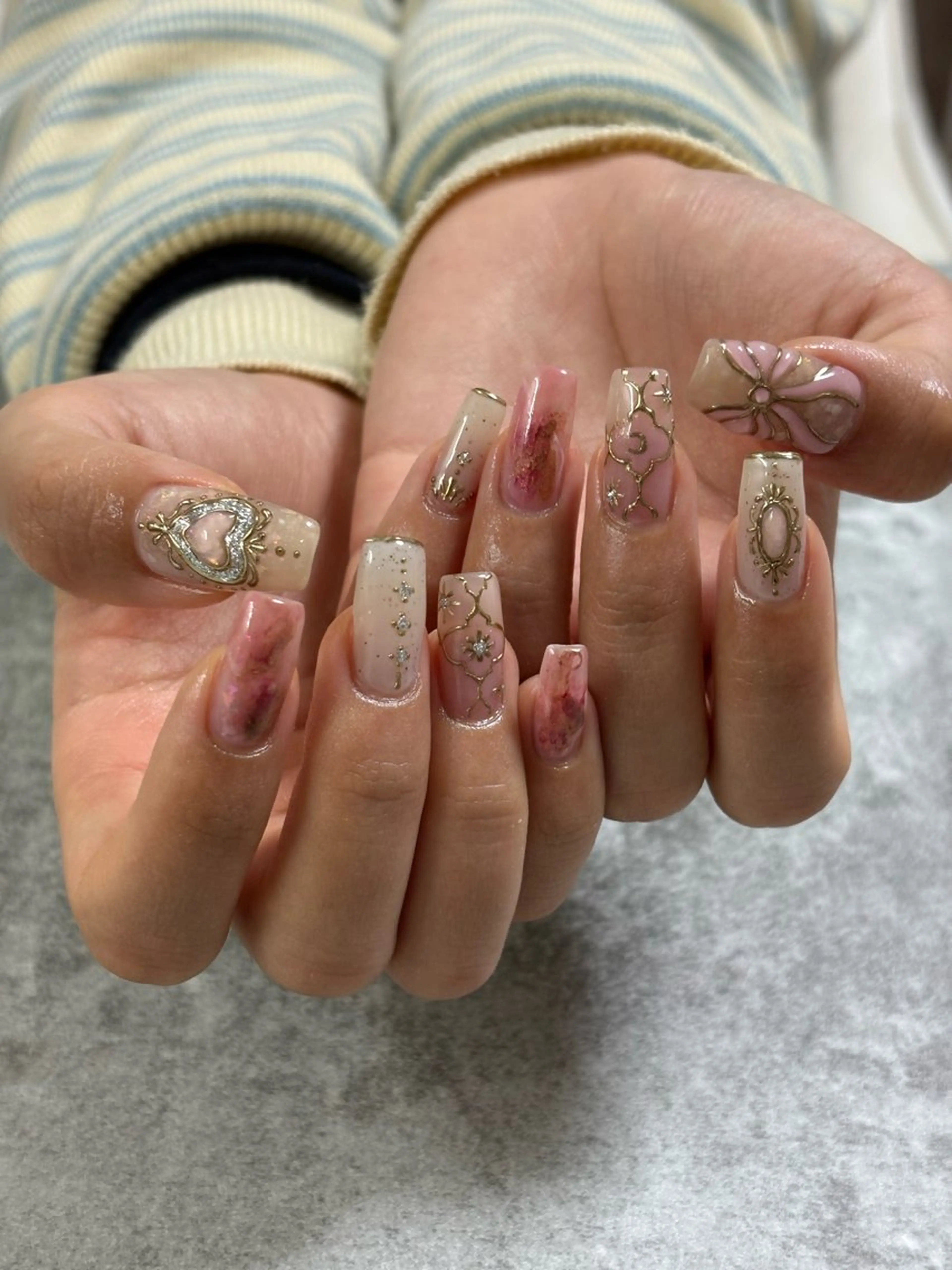 ネイル ハンドネイル FIORITURA Maikoのネイルデザイン