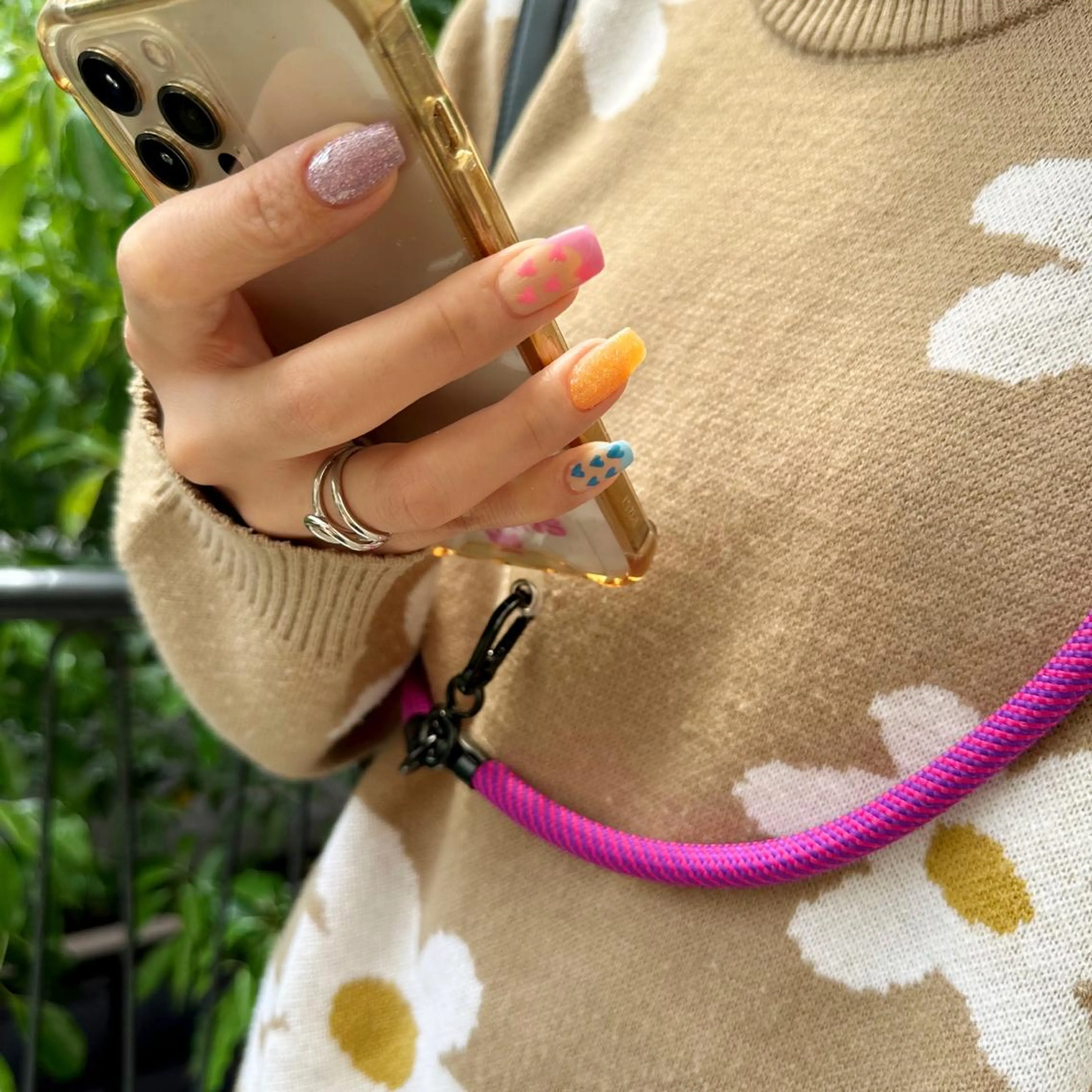 ネイル BINEL REINAのネイルデザイン