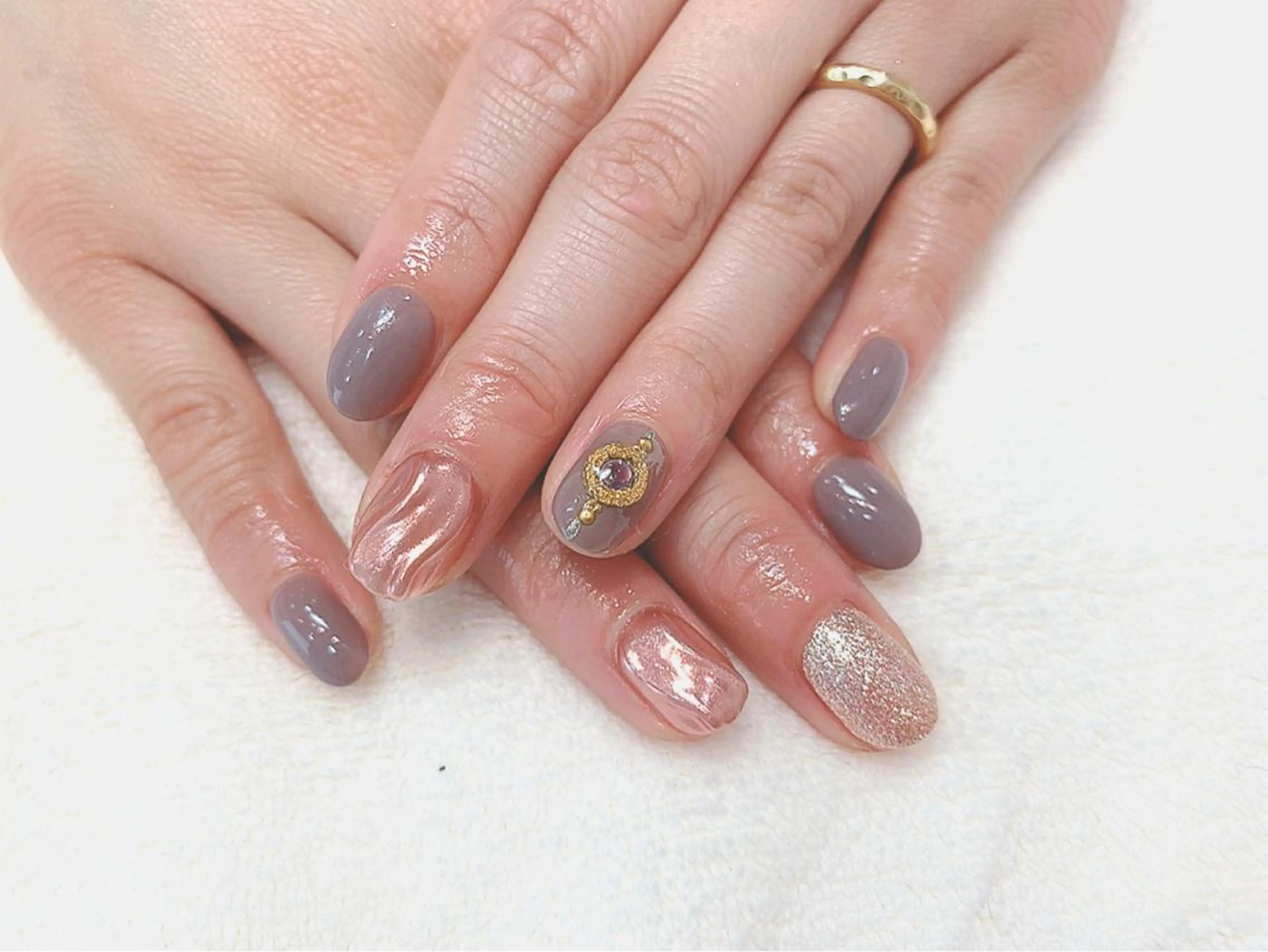 カラー パーマ ヘアアレンジ メンズ キッズ ネイル マツエク・マツパ feey ⁑erinaのネイルデザイン