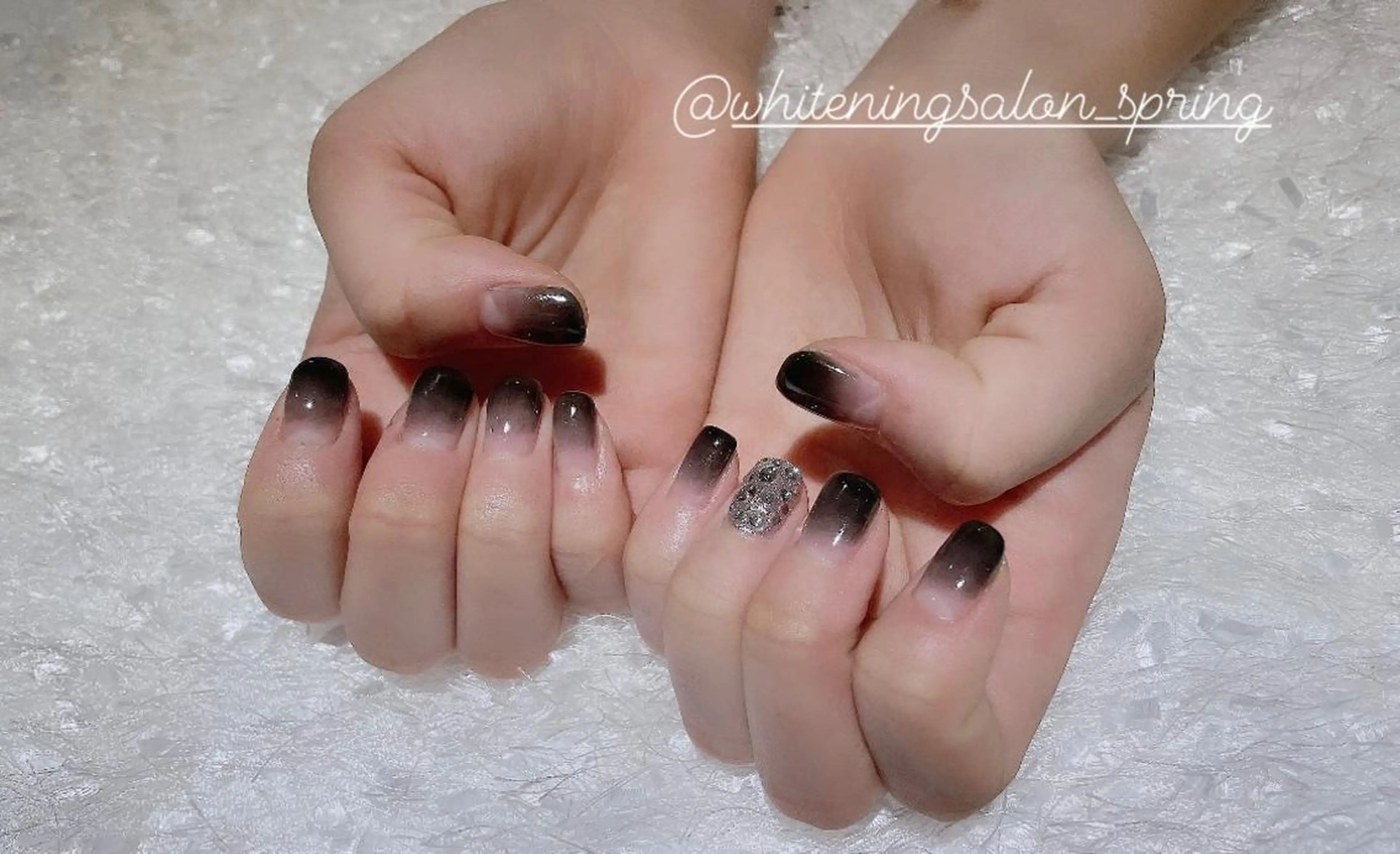 ネイル グラデーション Nakao Hitomiのネイルデザイン