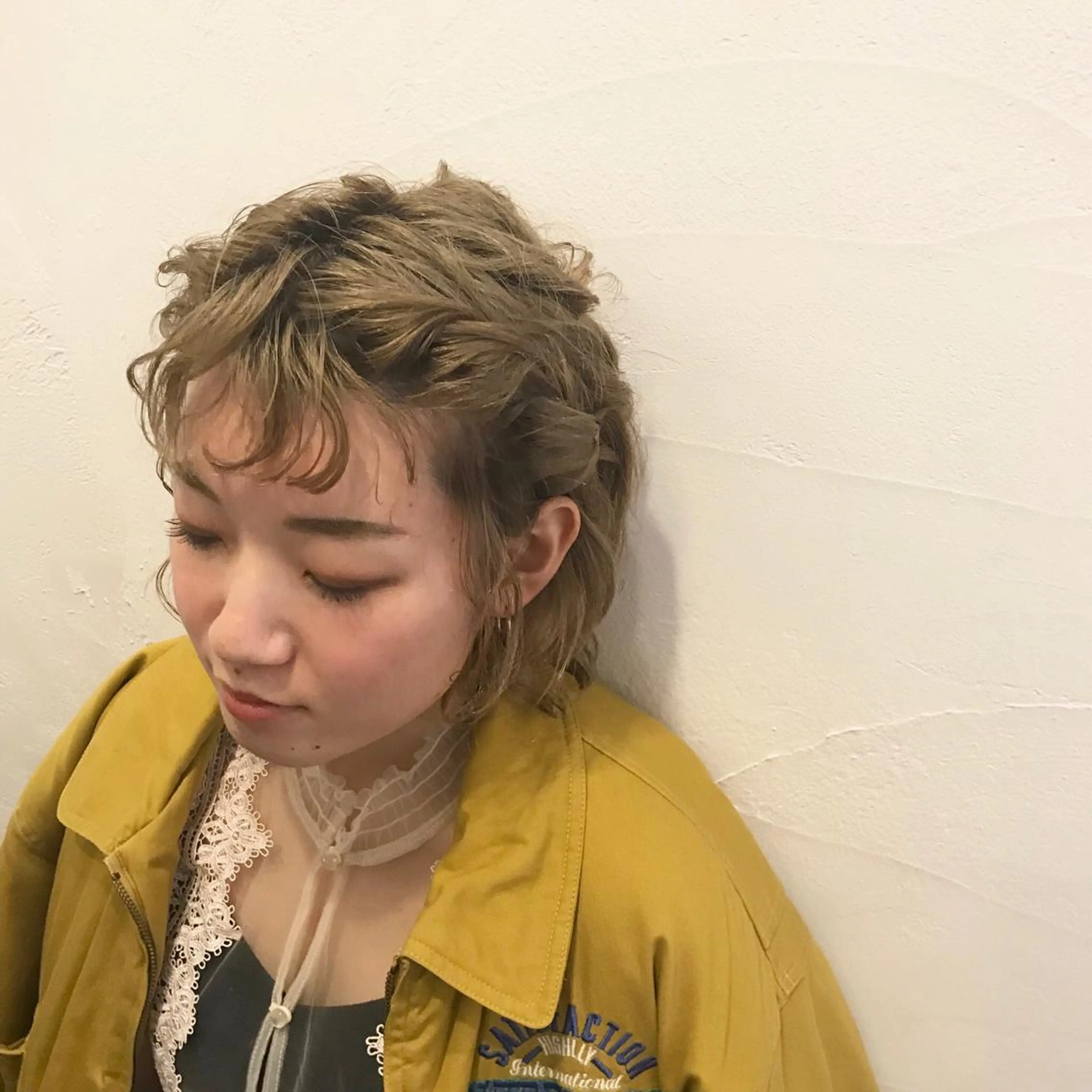 ショート カラー ヘアアレンジ ハイトーンカラー ショートヘア Hair Musee   柱店所属・topstylist 吉住 早織のヘアスタイル