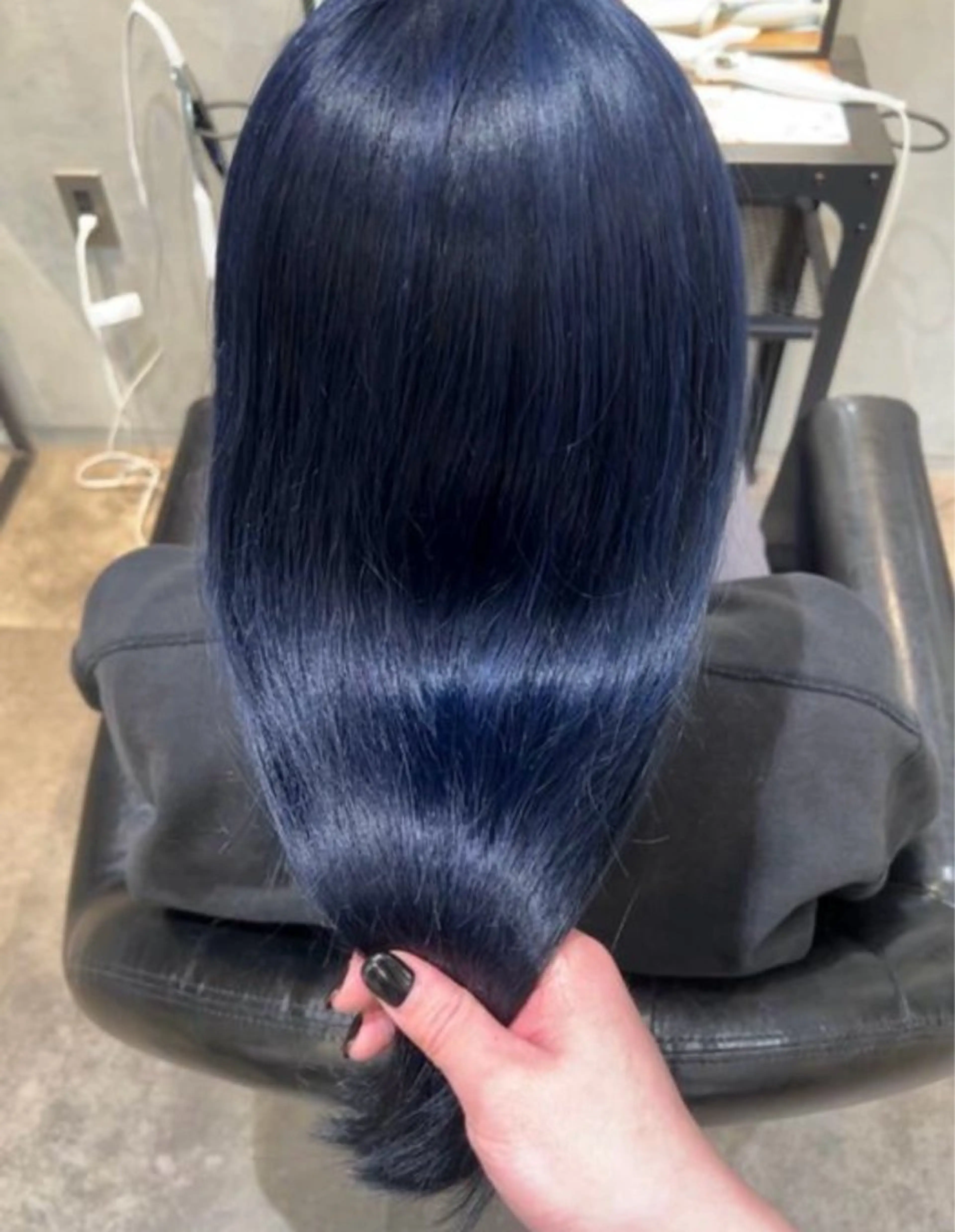 ロング カラー 韓国×艶ハイトーンが ✨絶対可愛い✨七夏海のヘアスタイル